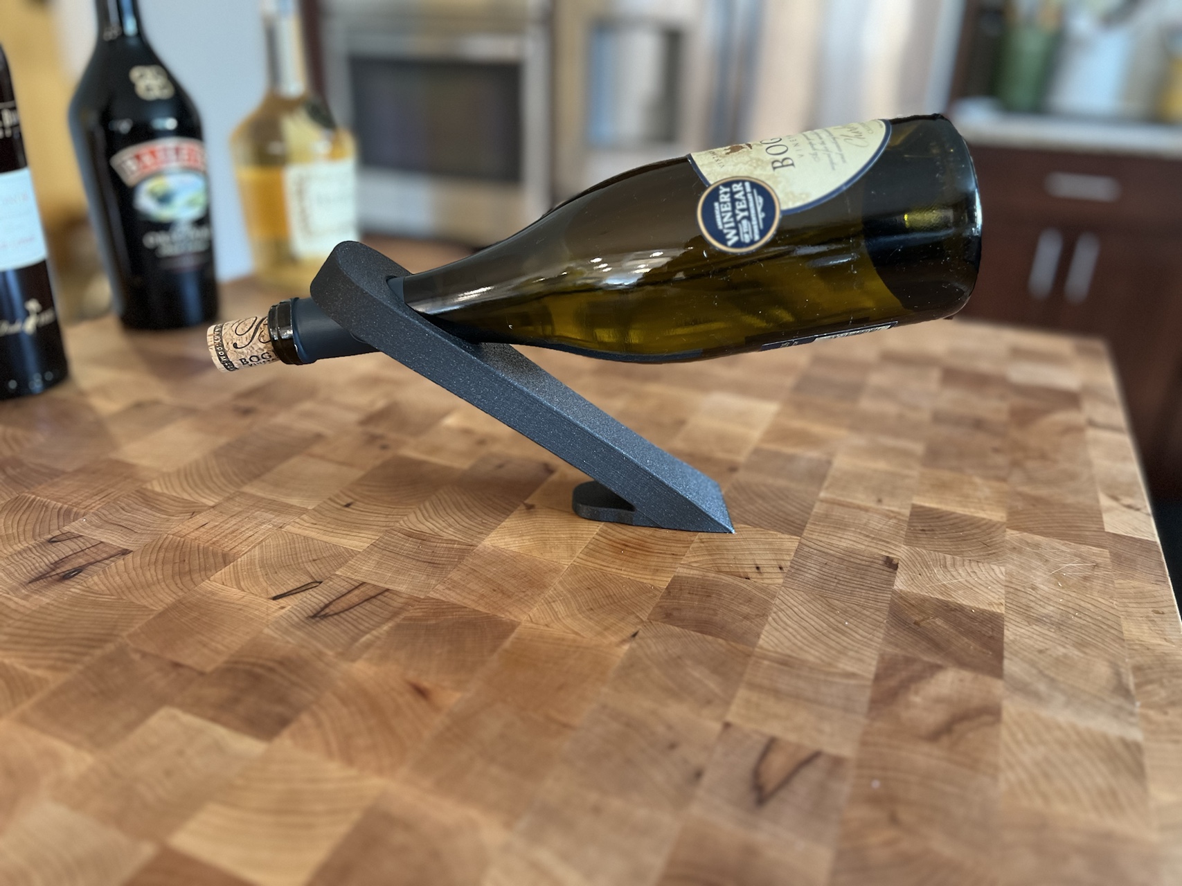 Wine Wizard: Levitate your Liqour