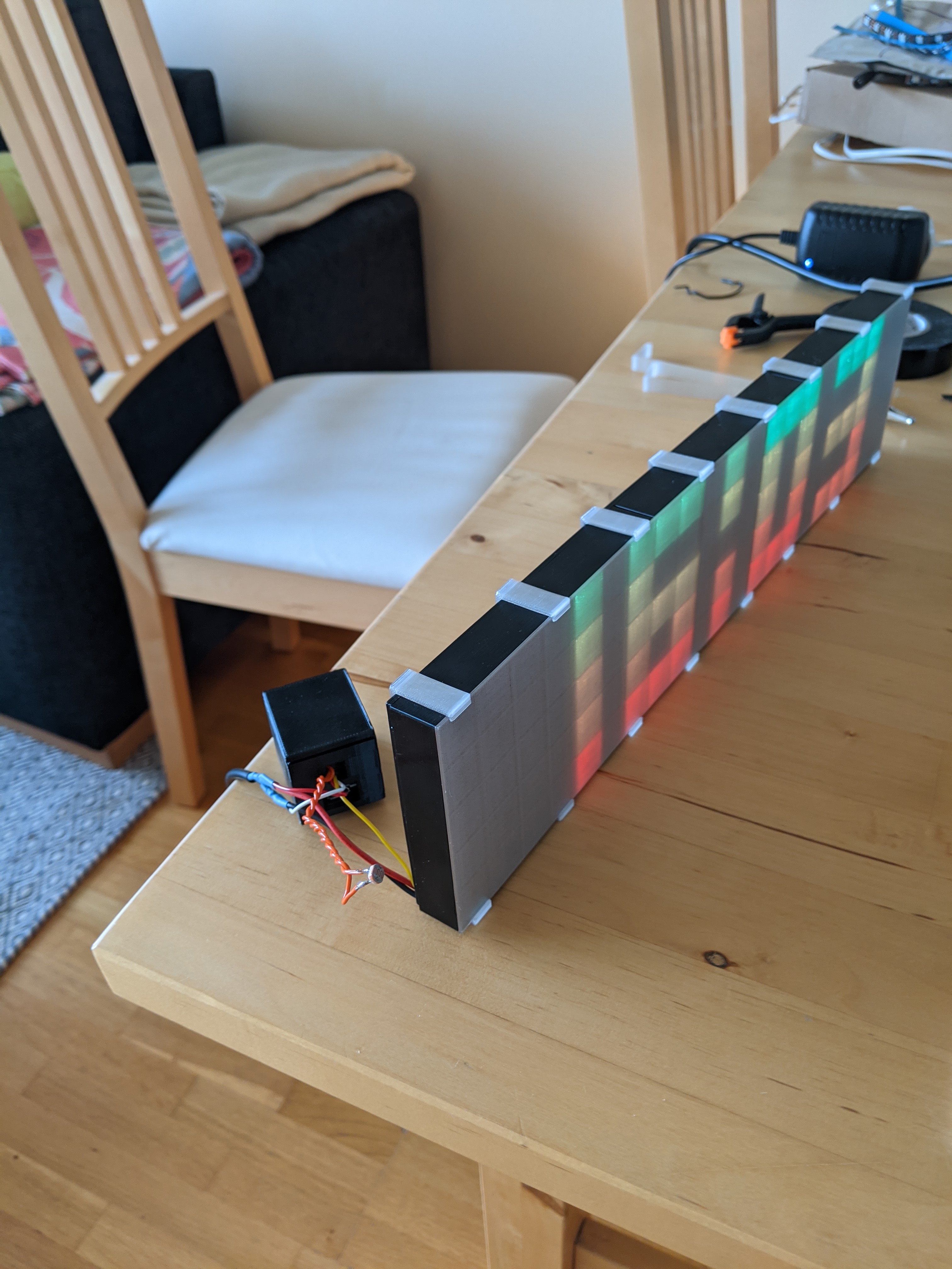Miniatura 4 do modelo 3D Shelf Led Clock (with Snake)