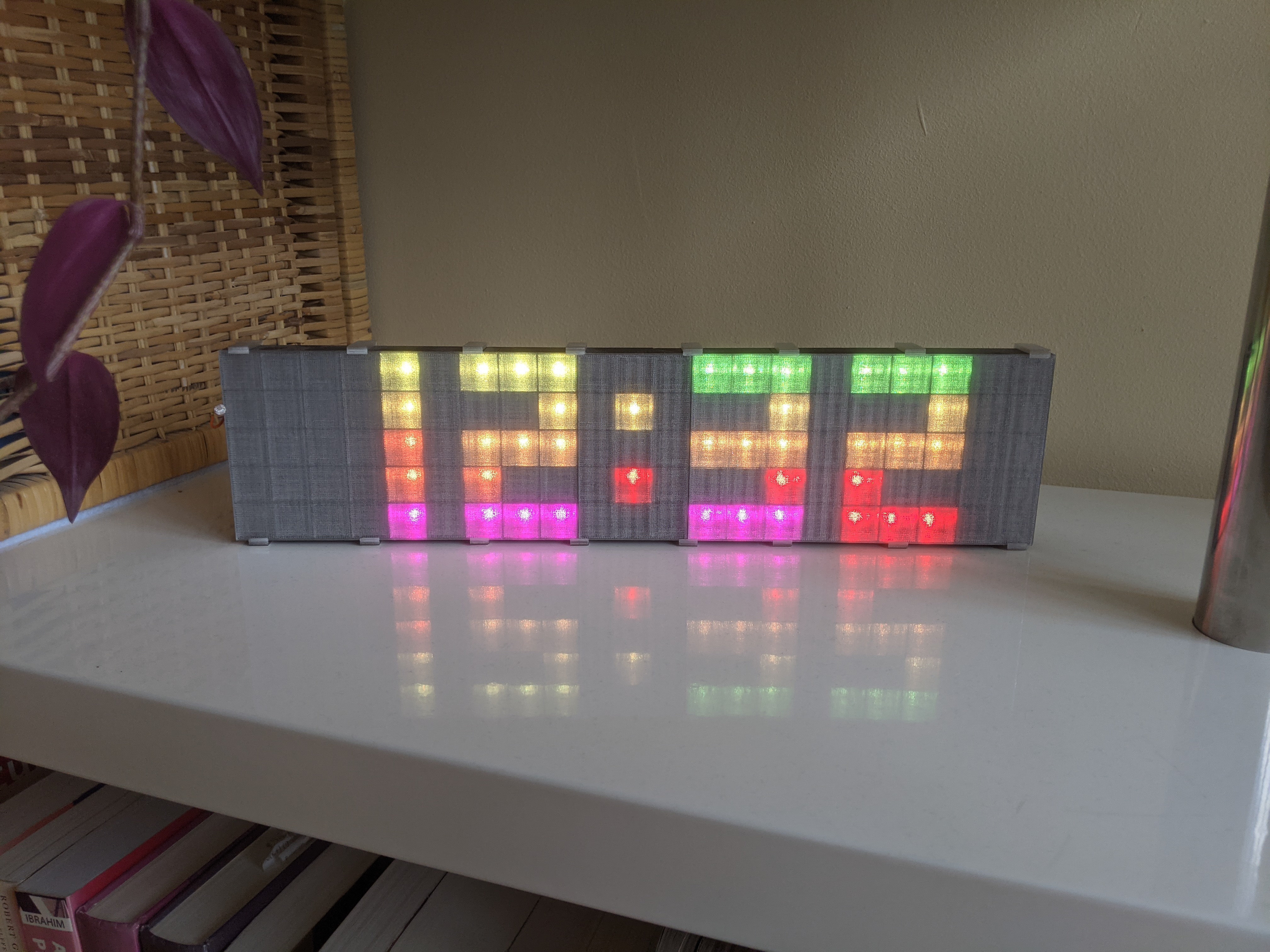 Miniatura 2 do modelo 3D Shelf Led Clock (with Snake)