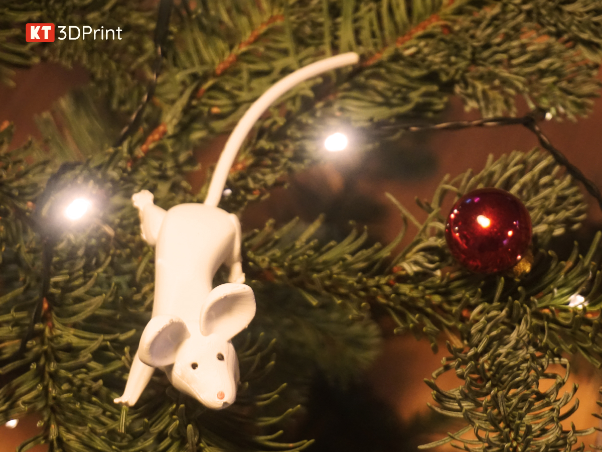 Lil mouse 2 - Christmas ornament, easy print