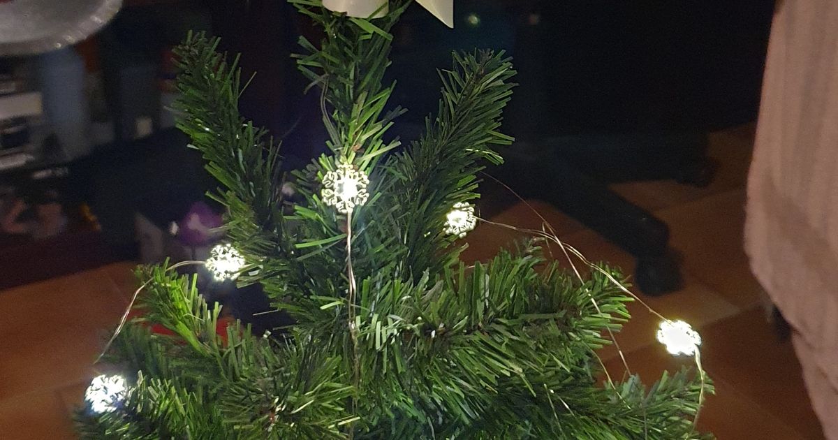 christmas-tree-topper-pi-ka-v-no-n-ho-stromku-by-jaxe88-download