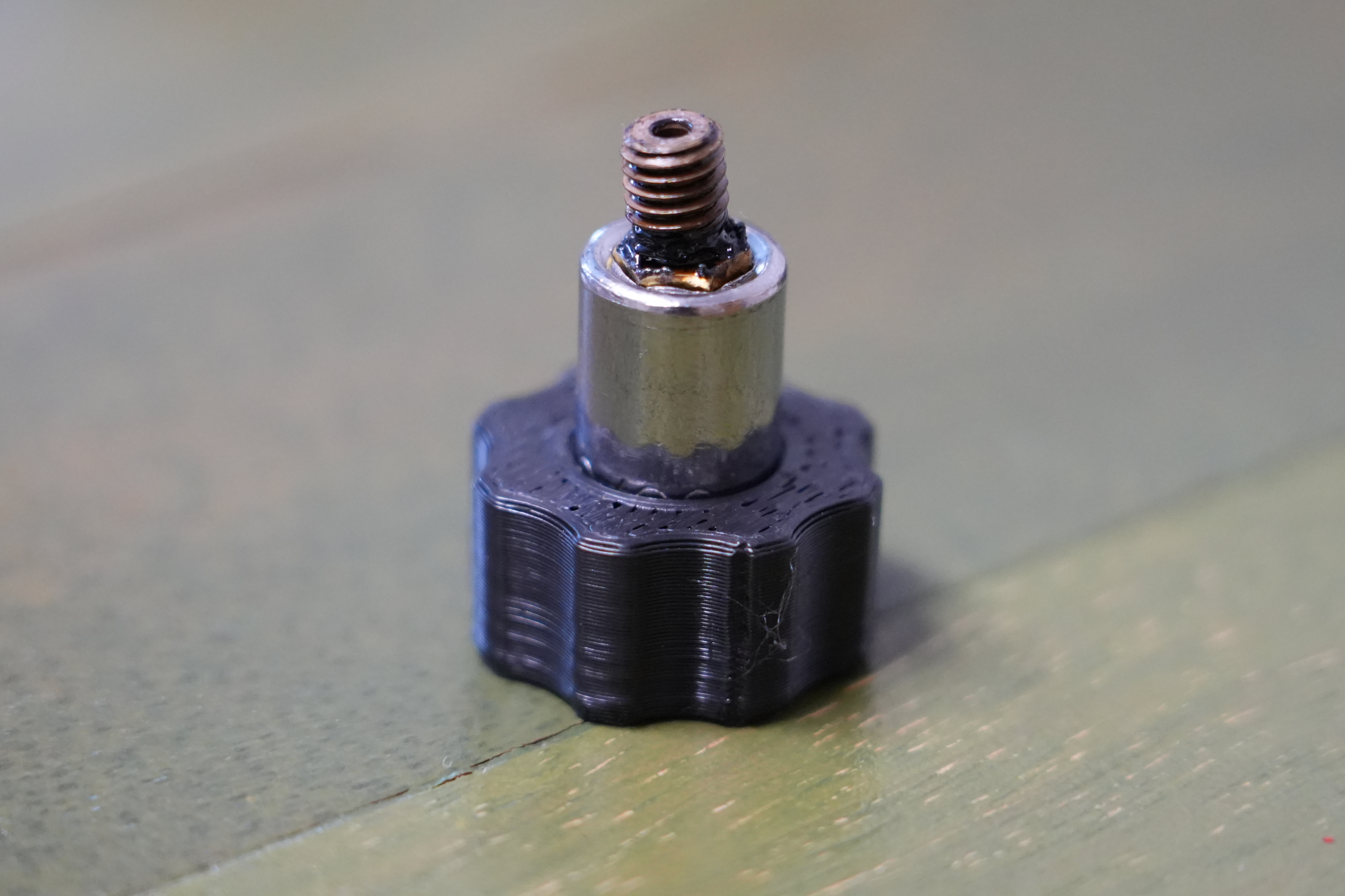 Miniatura 4 do modelo 3D socketHolder