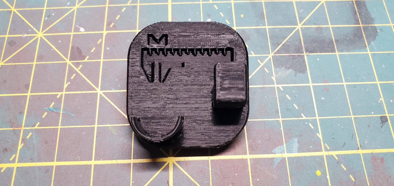 Digital Caliper Holder (Horizontal) for 30x30mm pegboard