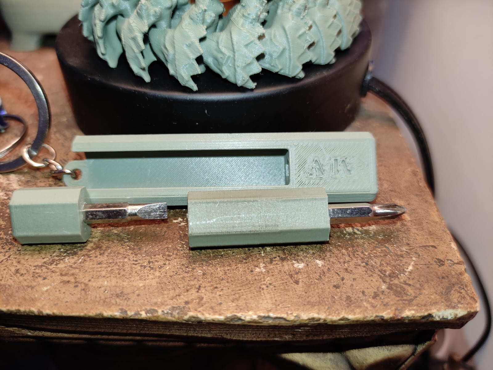 Miniatura 2 do modelo 3D Mini-screwdriver keychain