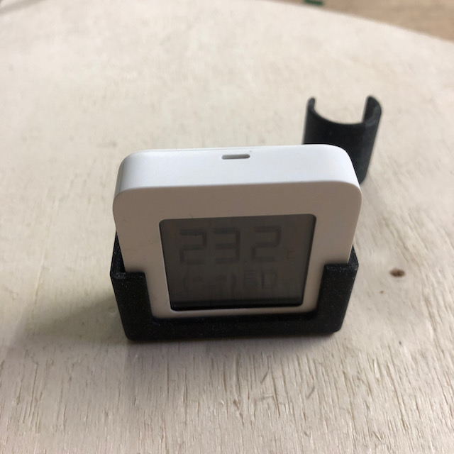 Holder for (growtent) Pipes for Xiaomi Mi Temperature and Humidity Monitor 2