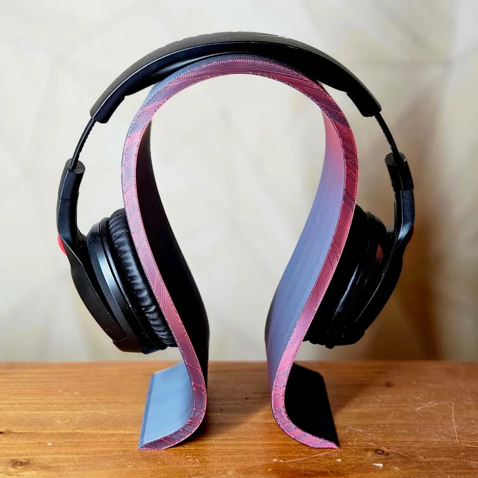 Omega Headphone Stand by vhart Download free STL model