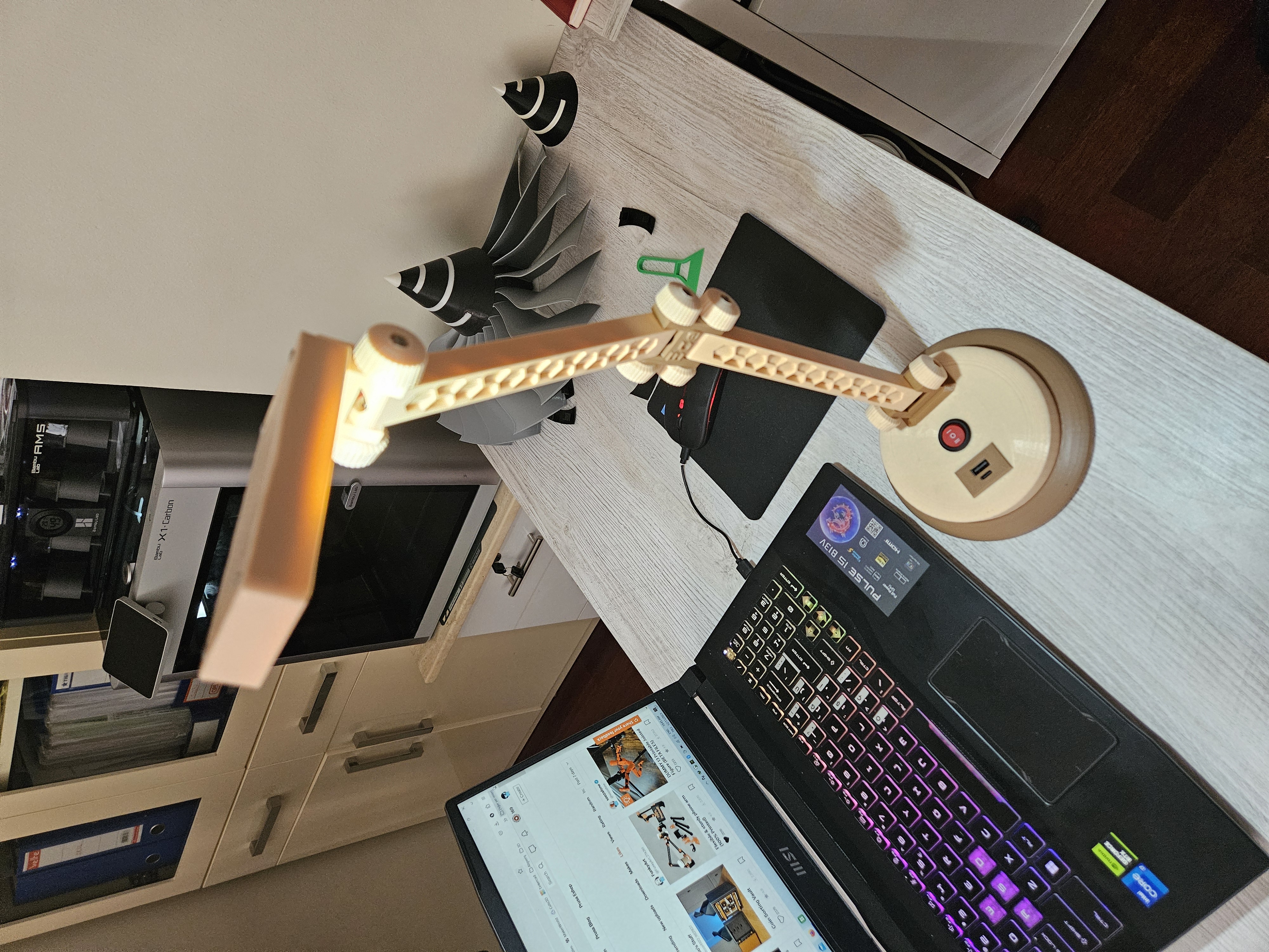 Desk Lamp or Desktop Lamp