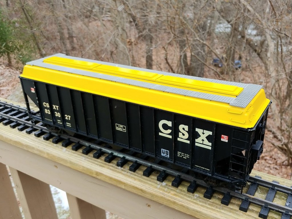 Protein cover for an Aristo-Craft 3-Bay 100 Ton coal hopper.