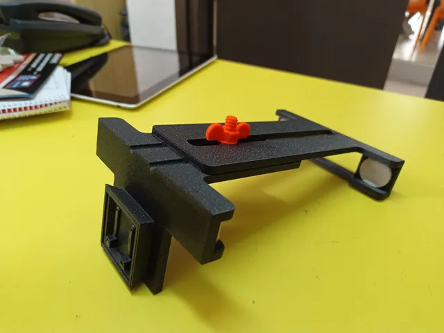 Ipad Support for Amazon Basics Tripod
