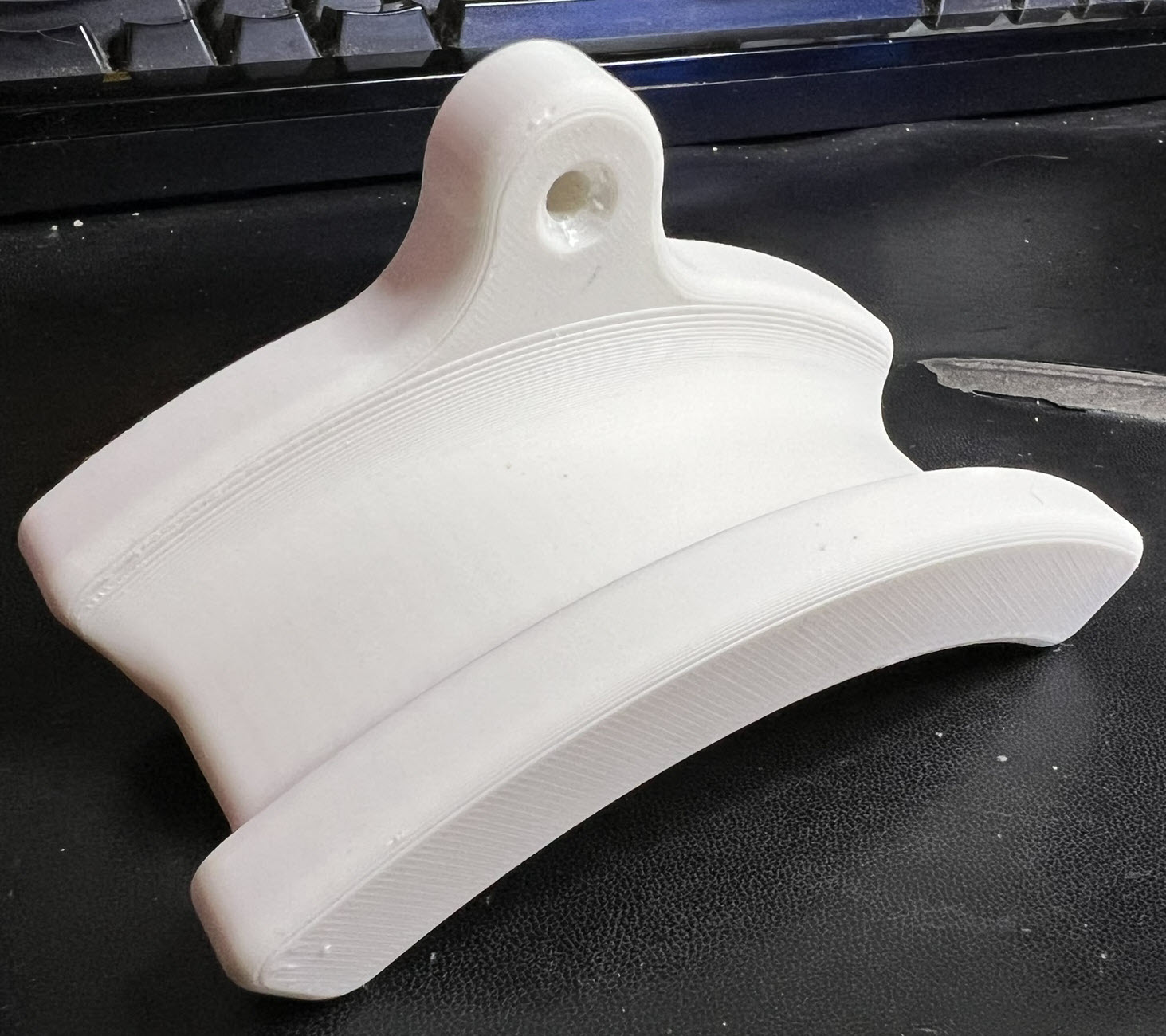 Headphone Hanger by Justin Lauck Download free STL model