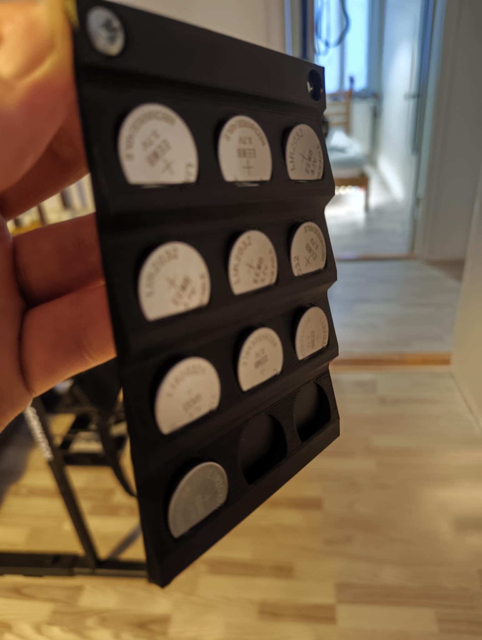 cr2032 coincell holder wallmount
