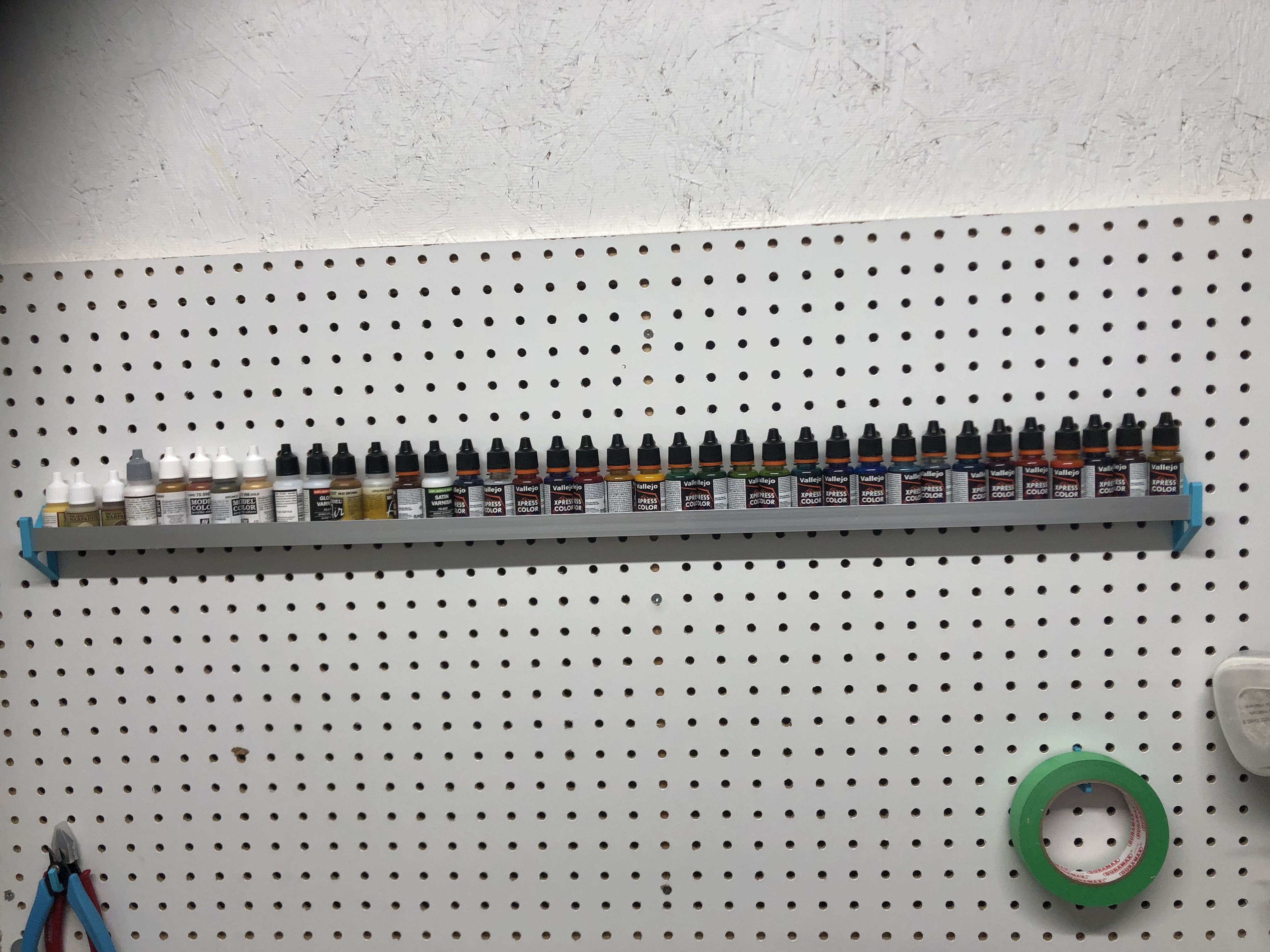 Acrylic Paint Pegboard Rack by perfuzion, Download free STL model