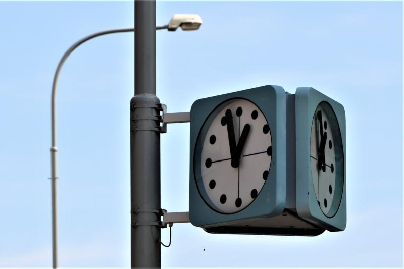 Prague Public clock — thumbnail 2