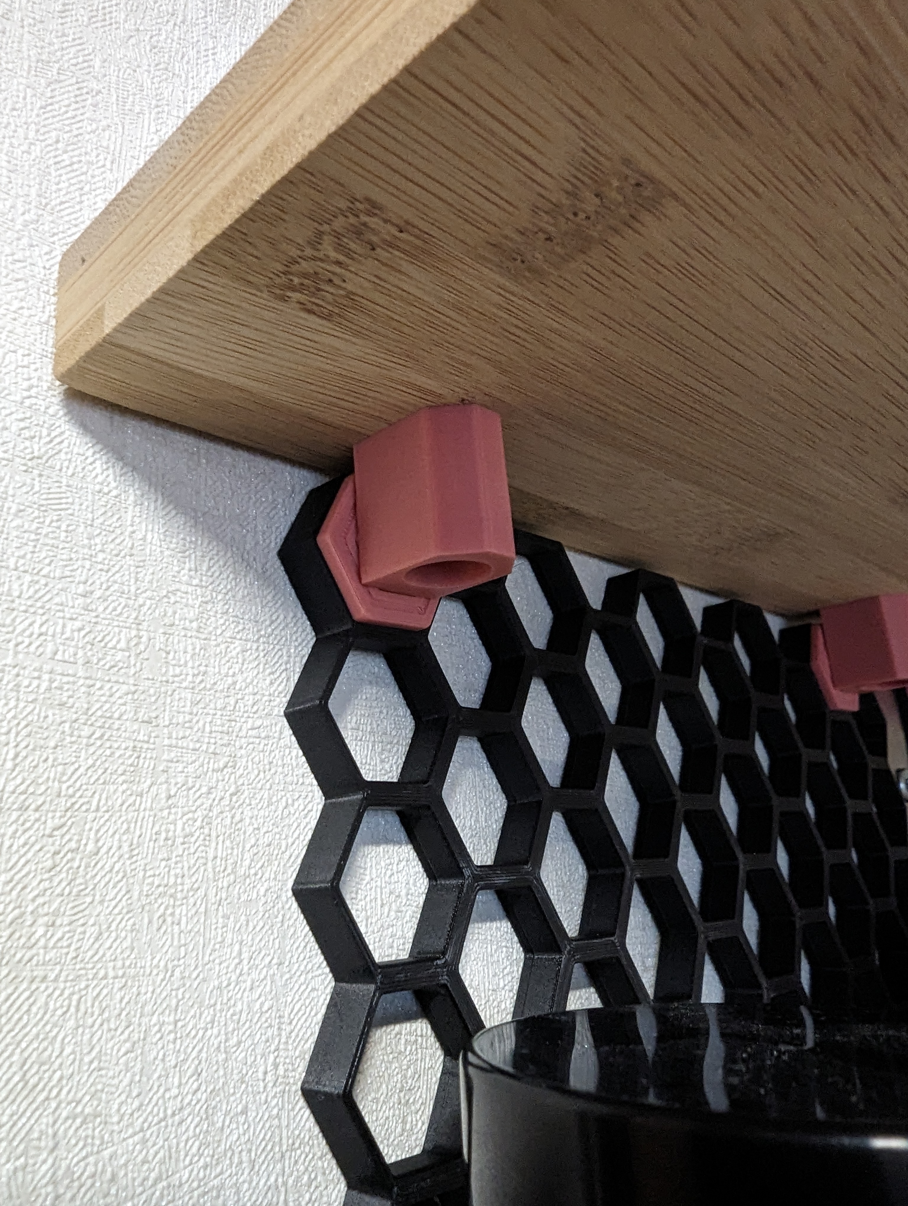 under shelf mount honeycomb