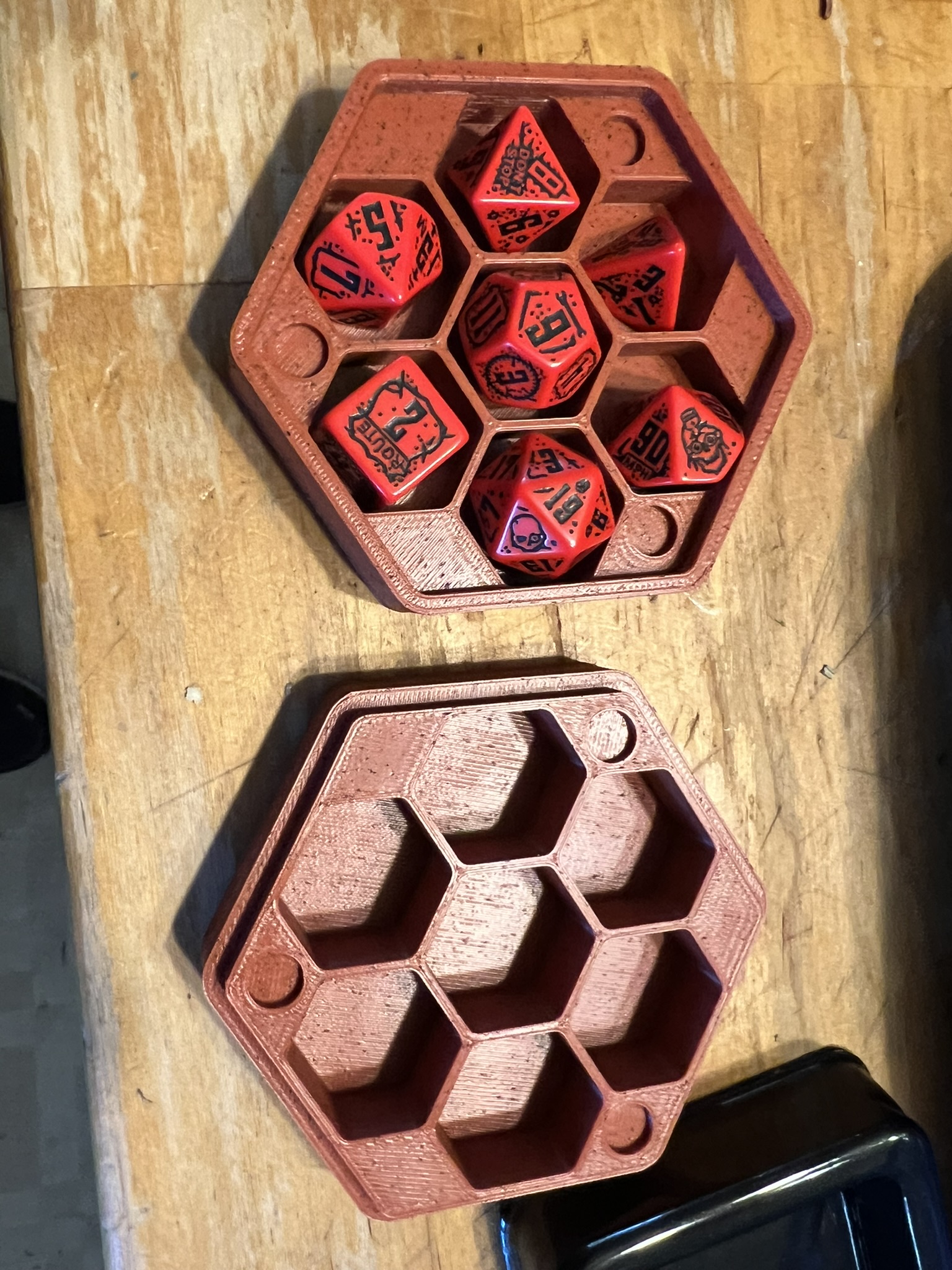 Hexagonal Dice Vault/Holder for 22mm Dice