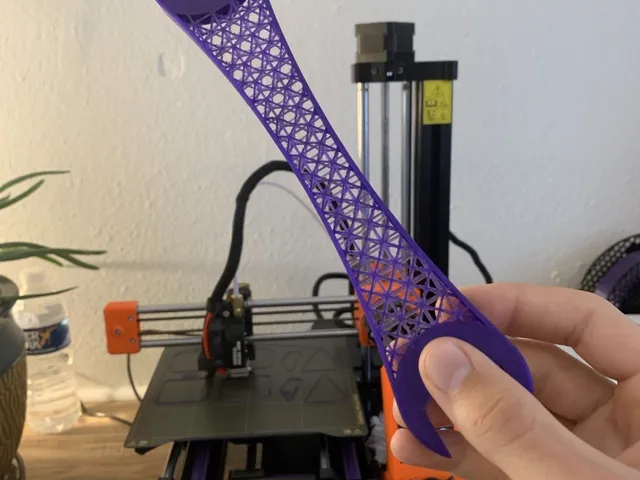 Lattice Wrench