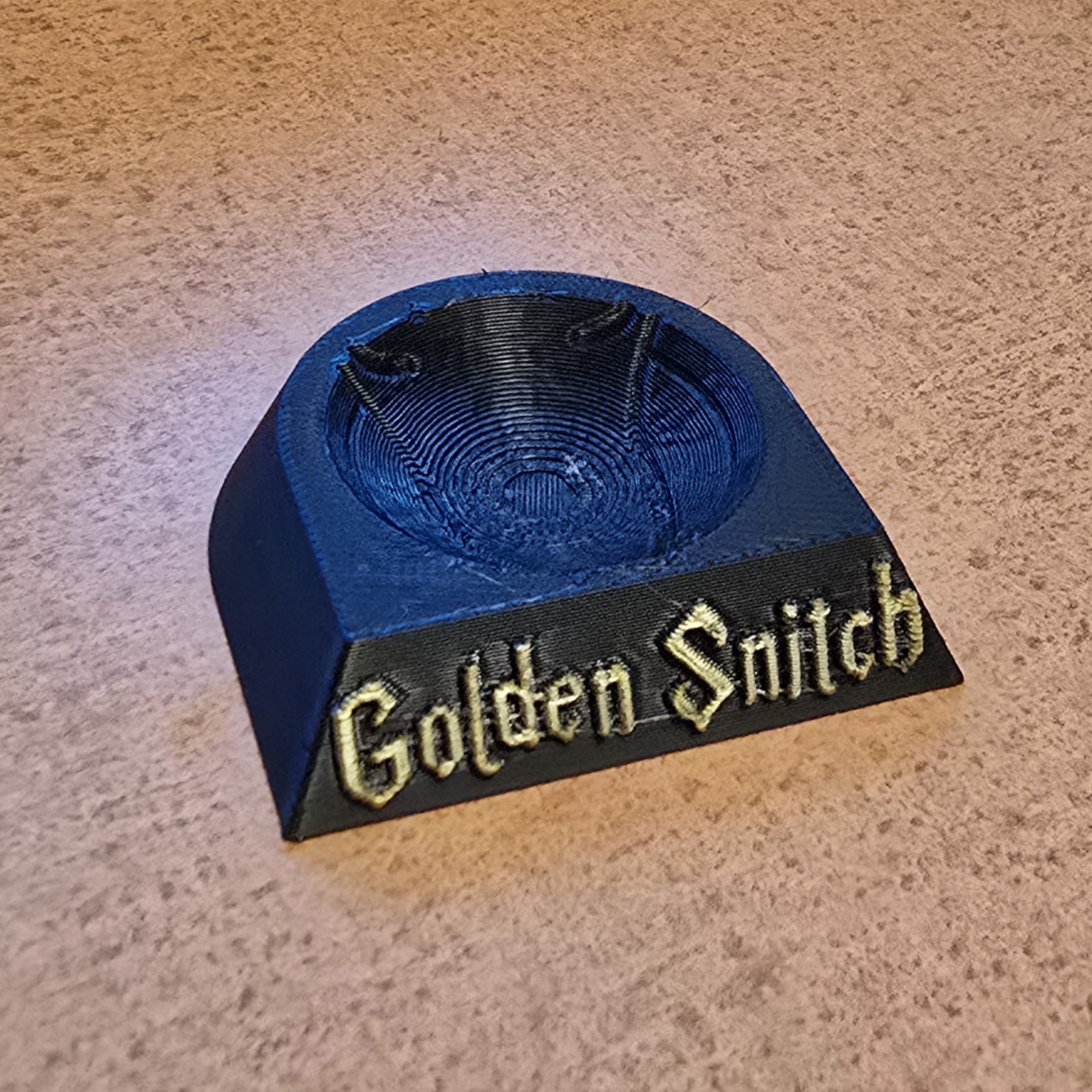 3MF Golden Snitch Stand with colored text