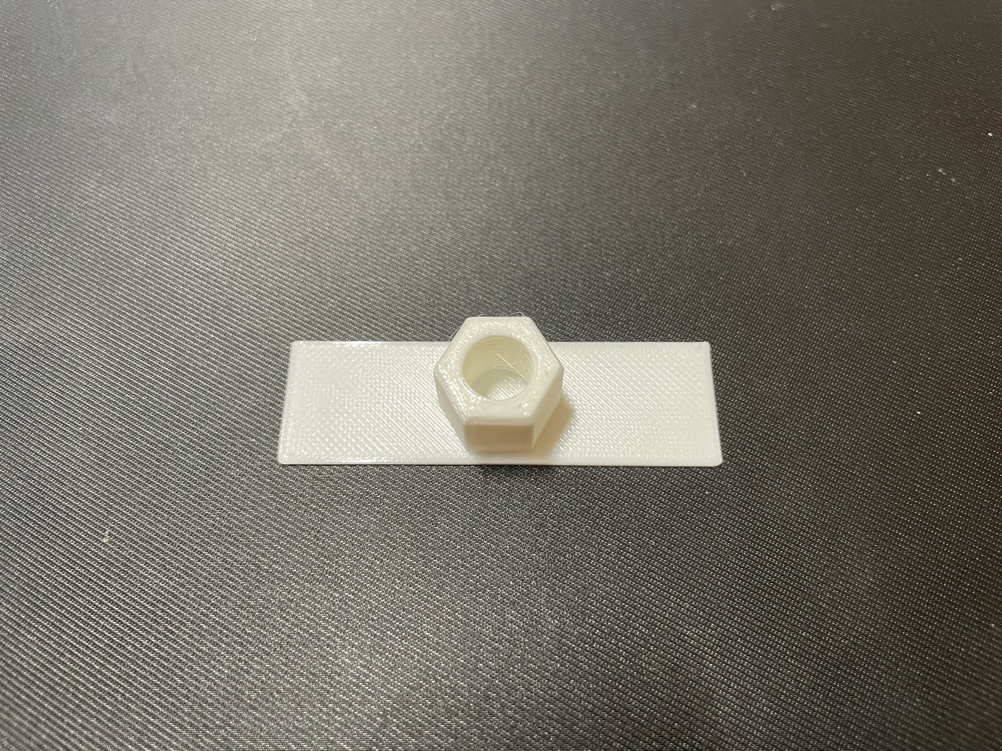 Honeycomb Wall Command Strips Mount