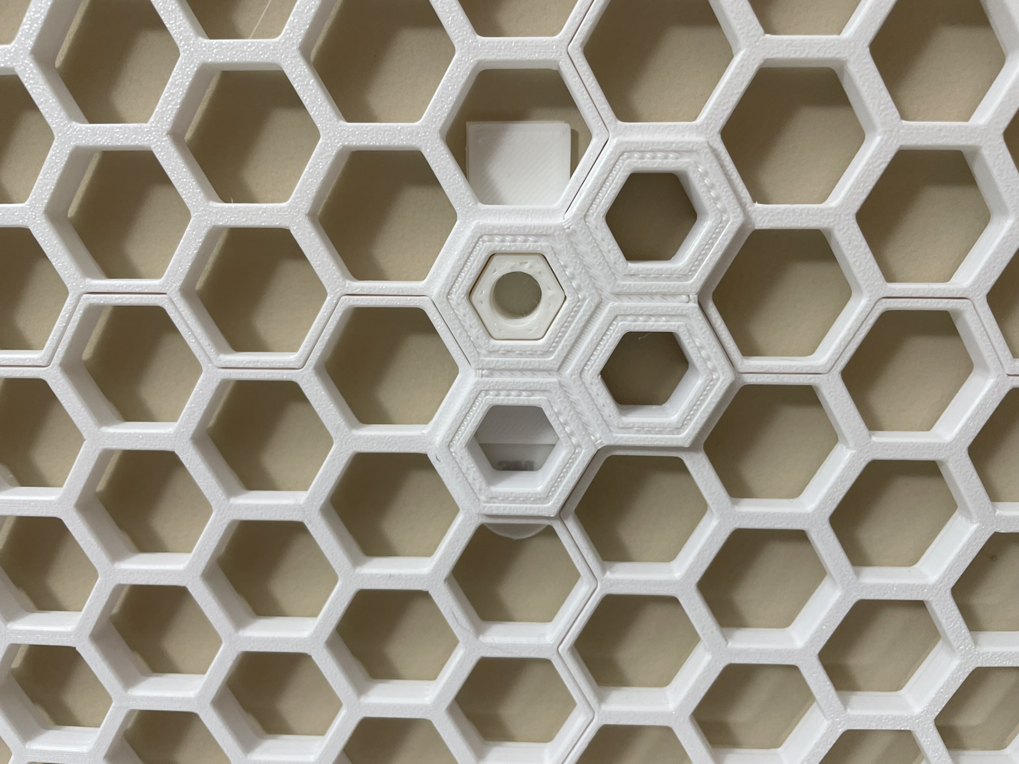 Honeycomb Wall Command Strips Mount — miniatura 7