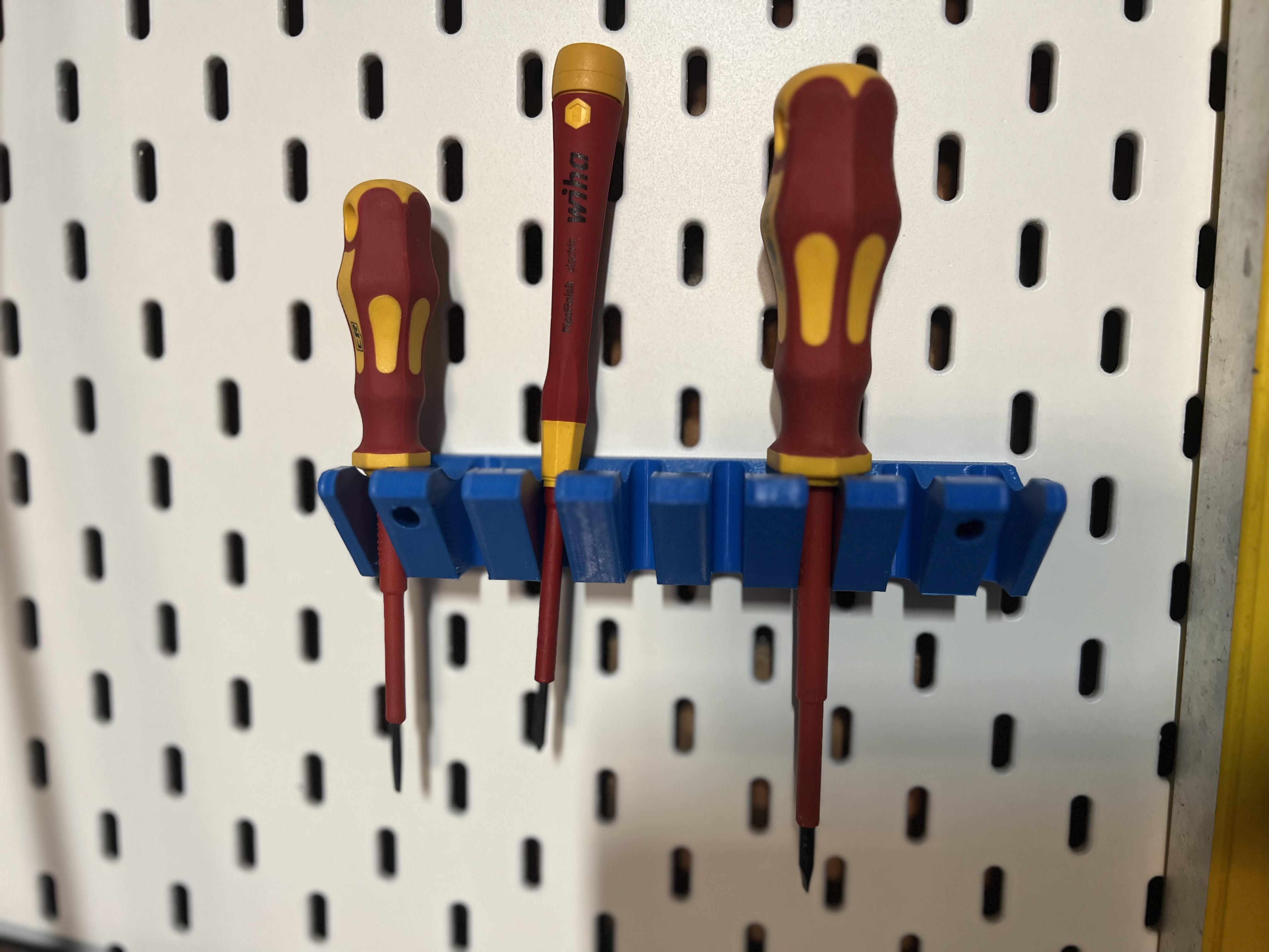 SKÅDIS Screwdriver Holder using TNut System by thebigkz Download