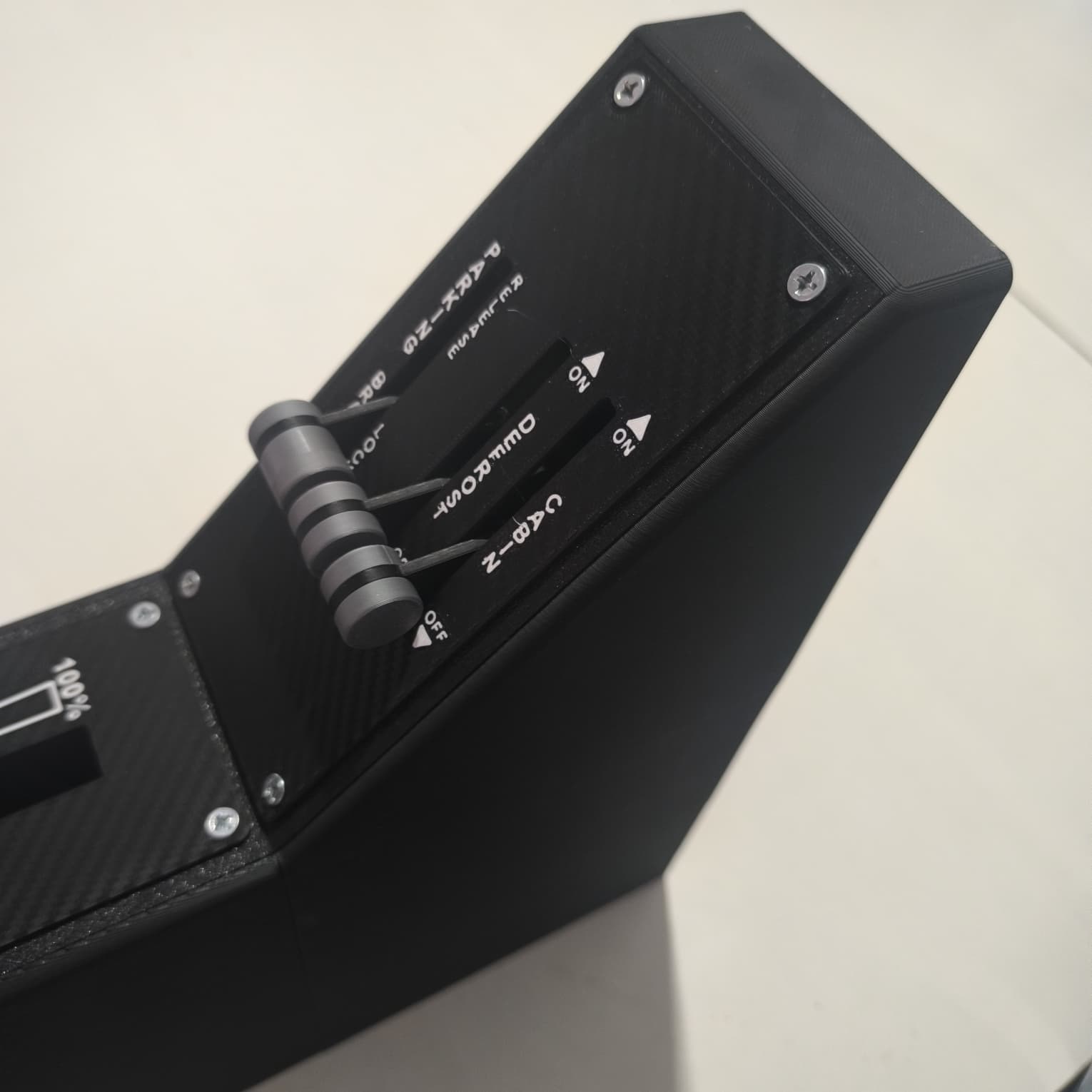 Inspired by Diamond DA40 – Fully 3D Printed DIY Dymon 4000 SE Center Console for Flight Simulator — thumbnail 6