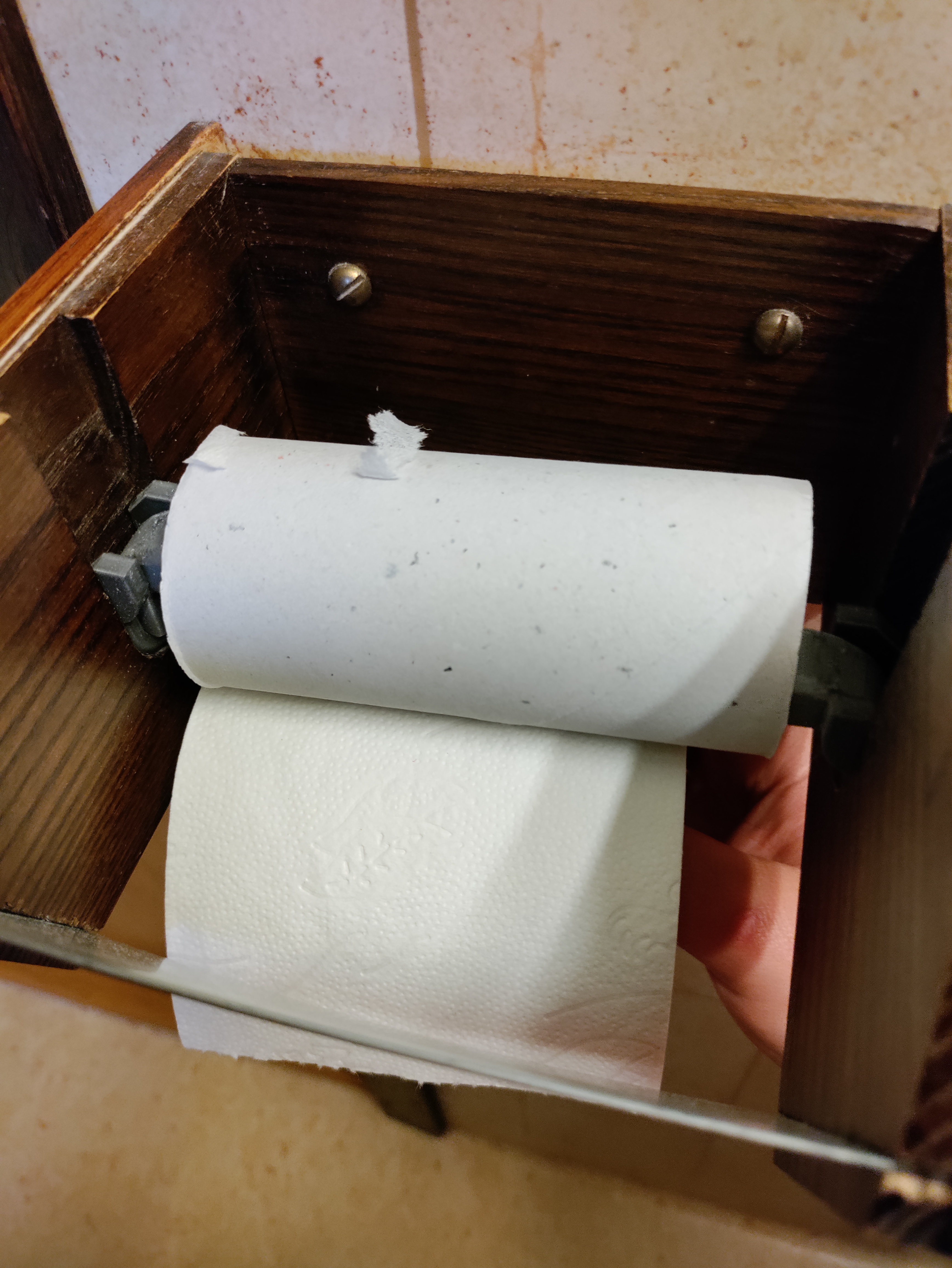 Hotswap Toilet paper