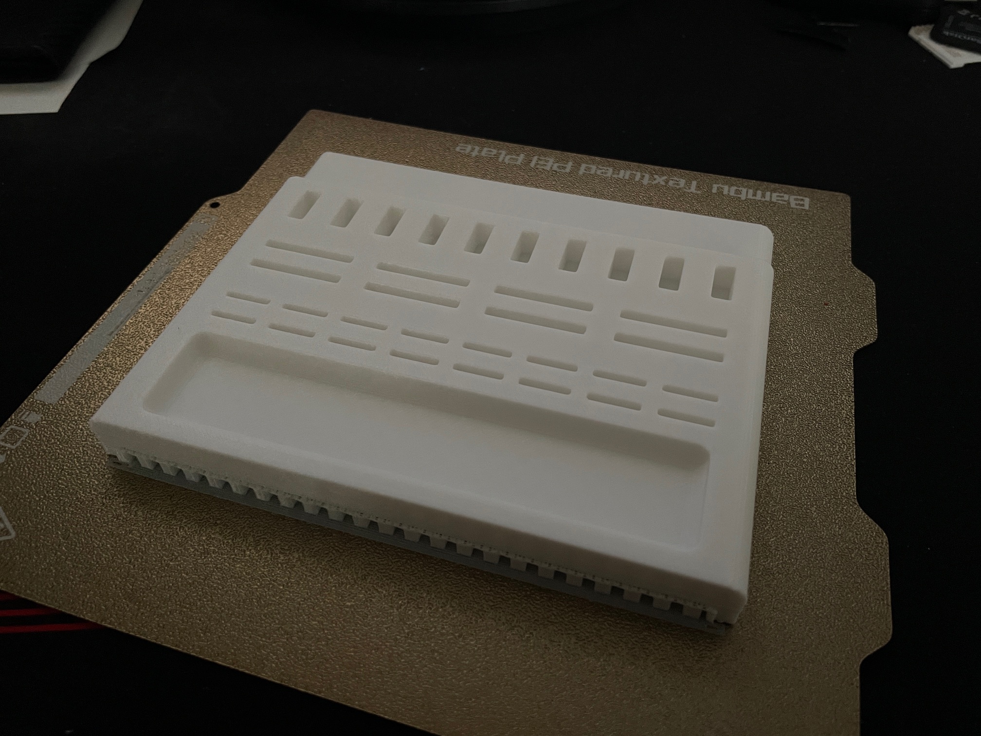 iMac M1 USB + SD/Micro-SD Card Organizer