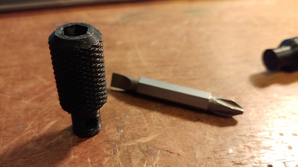Double Ended Keychain Screwdriver / bit driver by PaperSkeletons3D