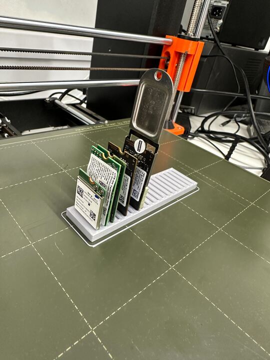 M.2 Vertical Holder