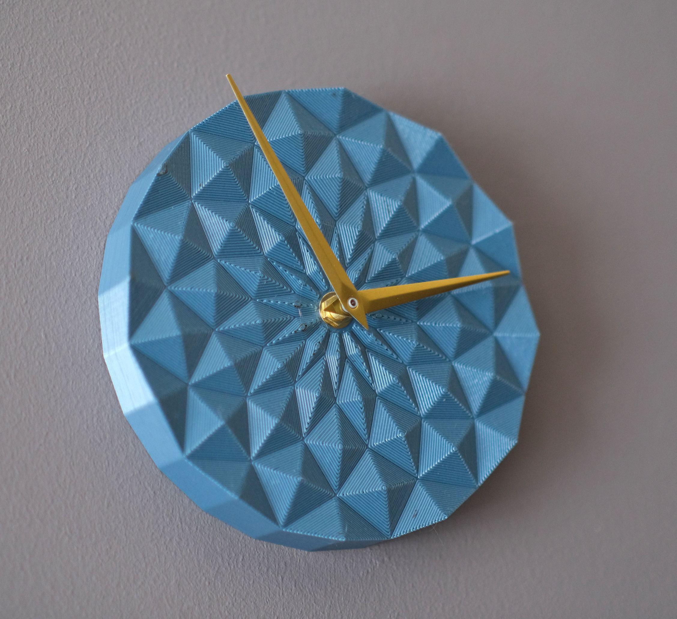 Miniatura 2 do modelo 3D Poly Rosette Wall Clock