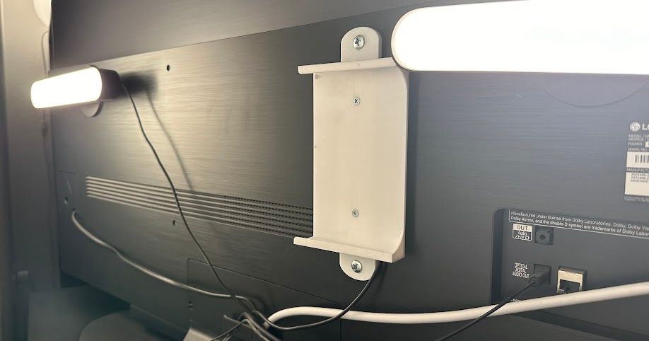 Vesa 200 to 100 mounting bracket by sascha | Download free STL model ...