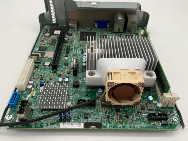 Microserver GEN8 Noctua a4x20 Holder CPU active cooling