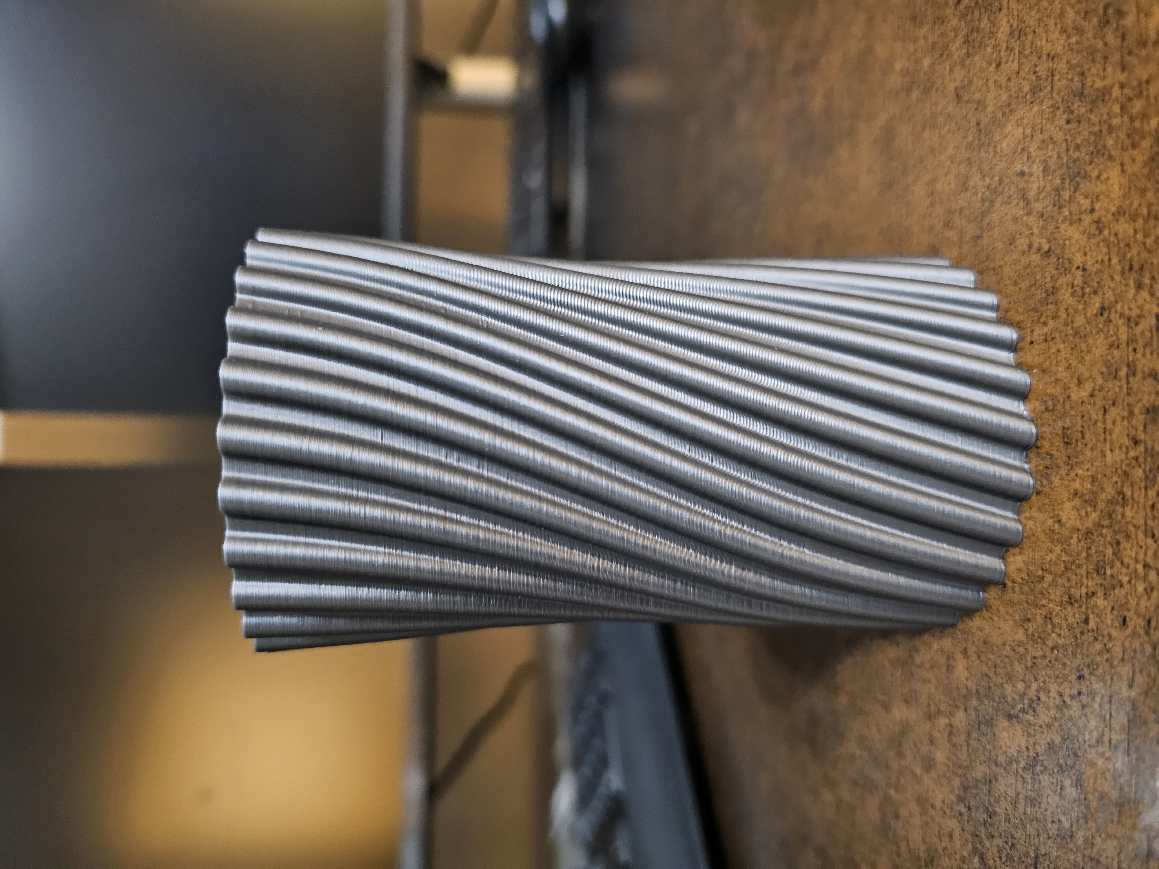 Slim Spiral Pen Holder