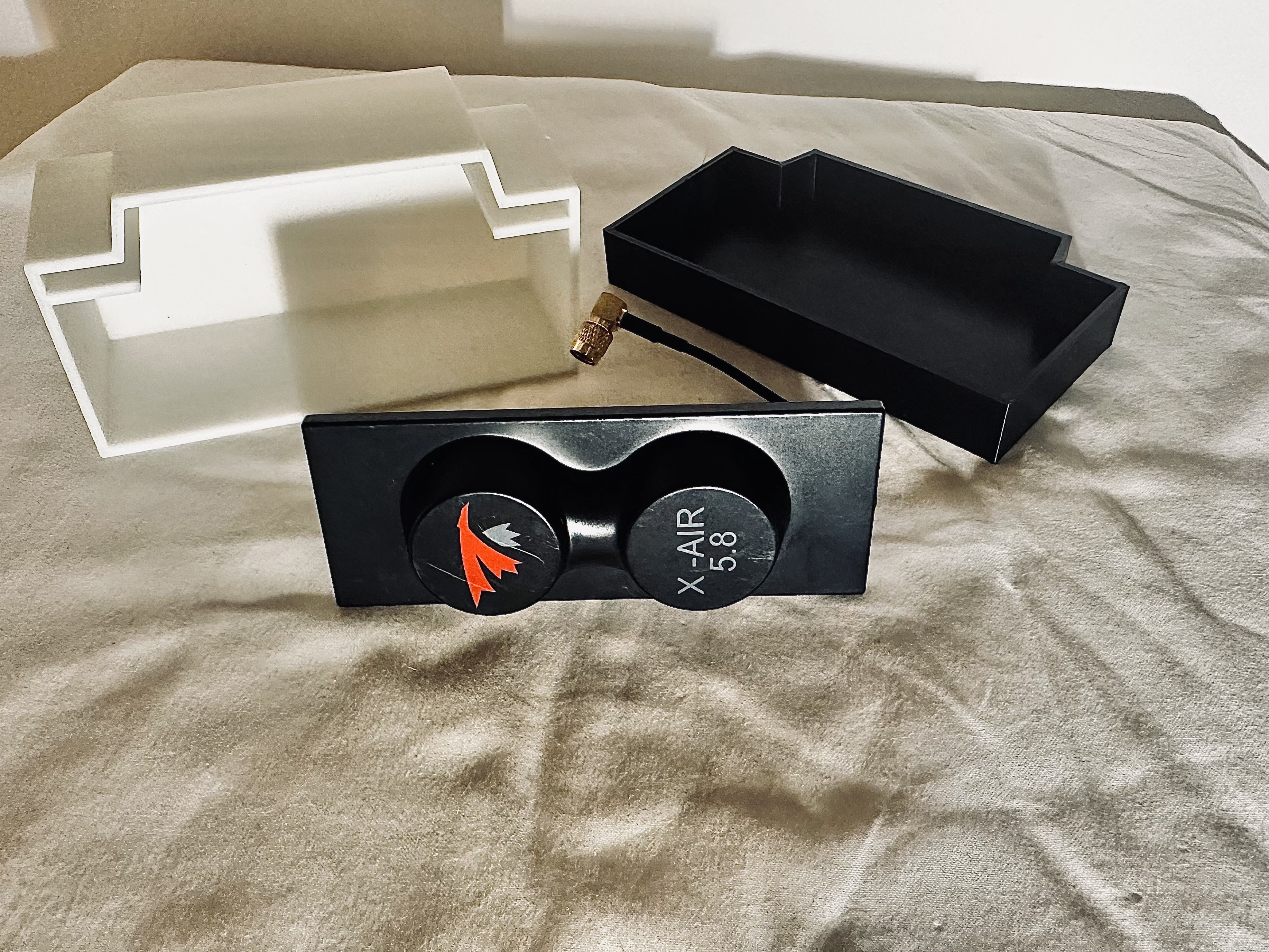 boite de rangement antennes — miniatura 3