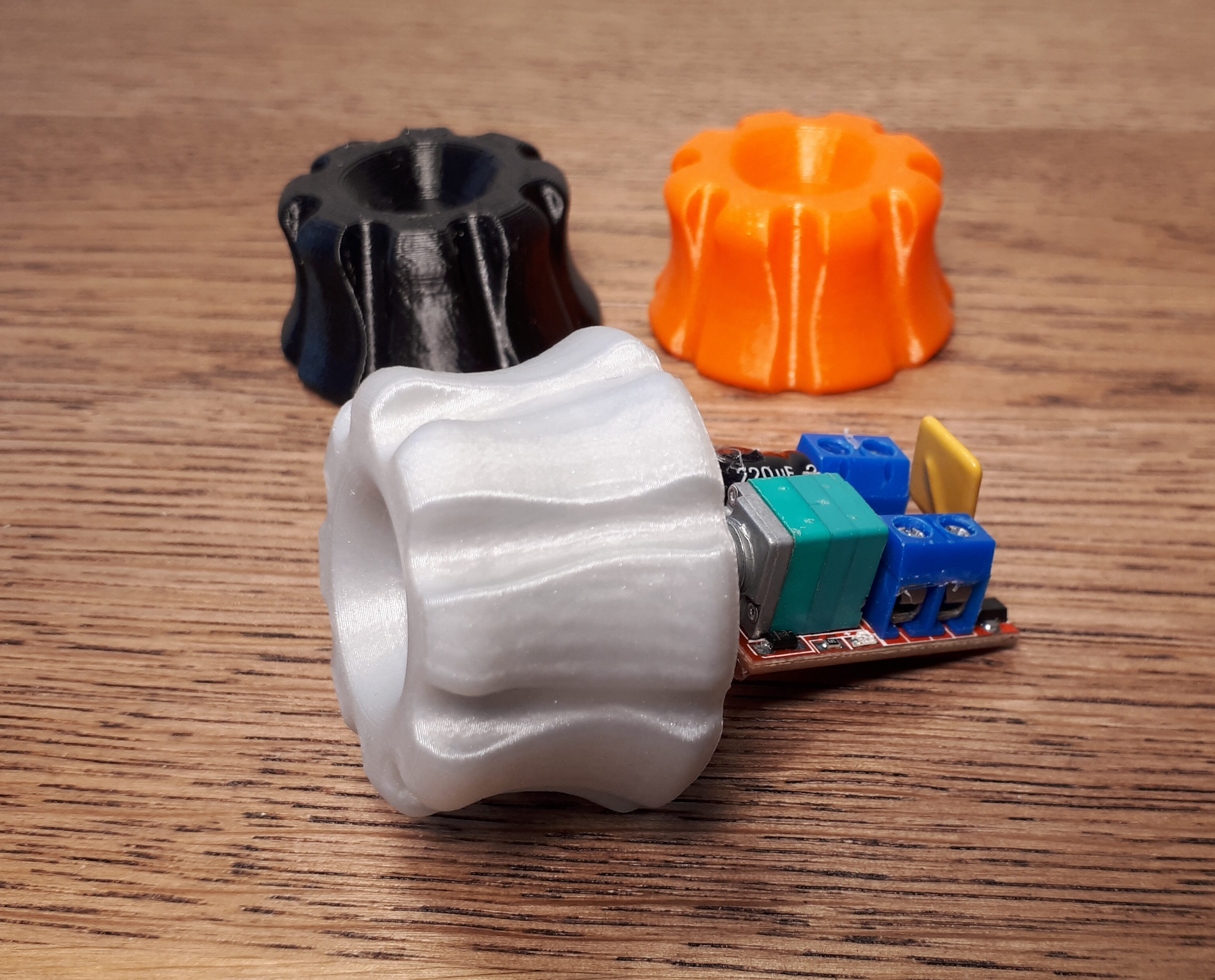 Grippy universal potentiometer knob (for 6mm shaft)
