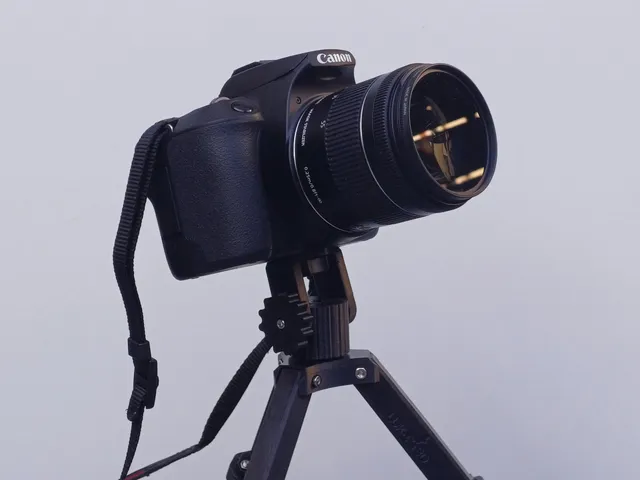 Tilt and rotate extension for Foldable telescopic snap lock camera mini tripod