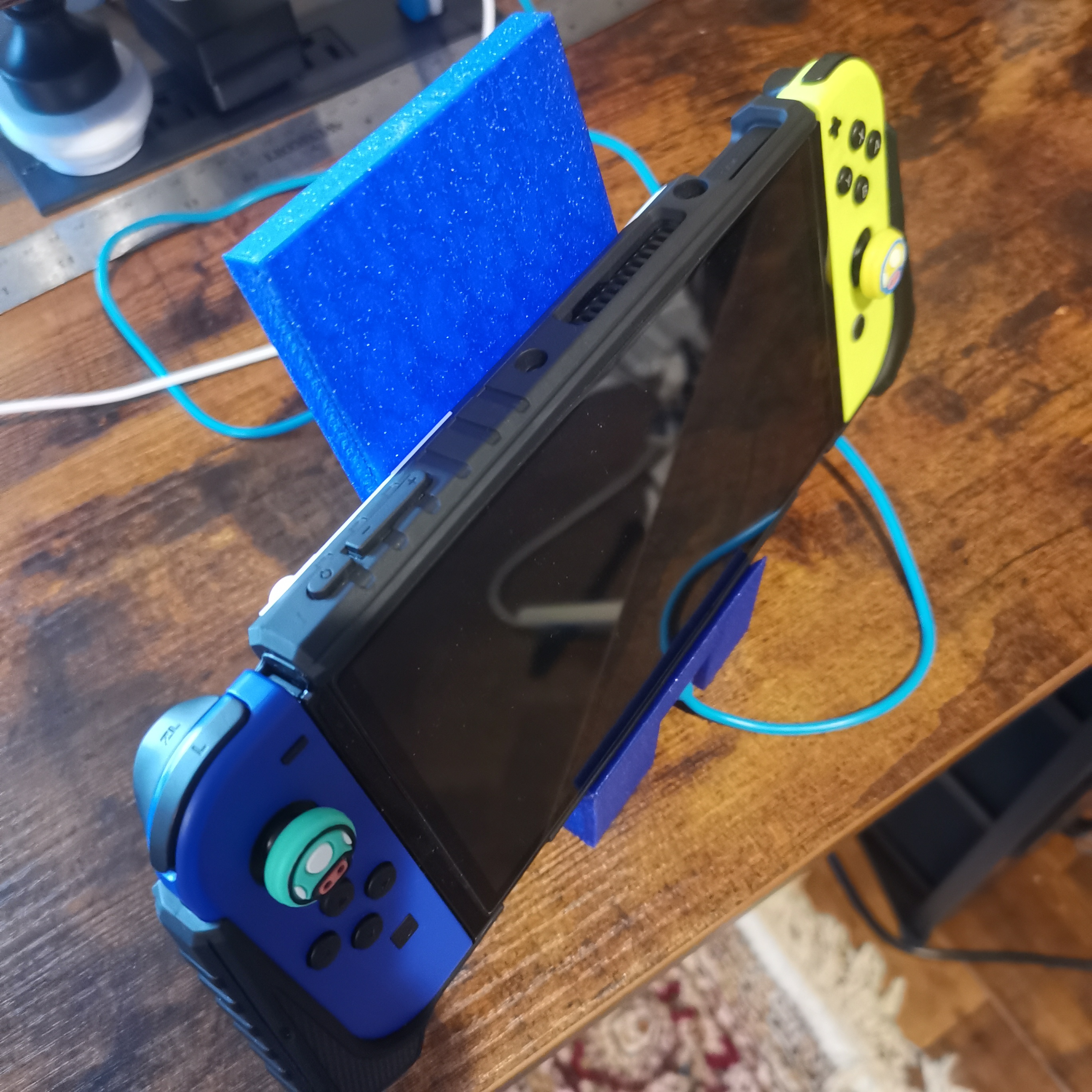Phone or Nintendo switch stand