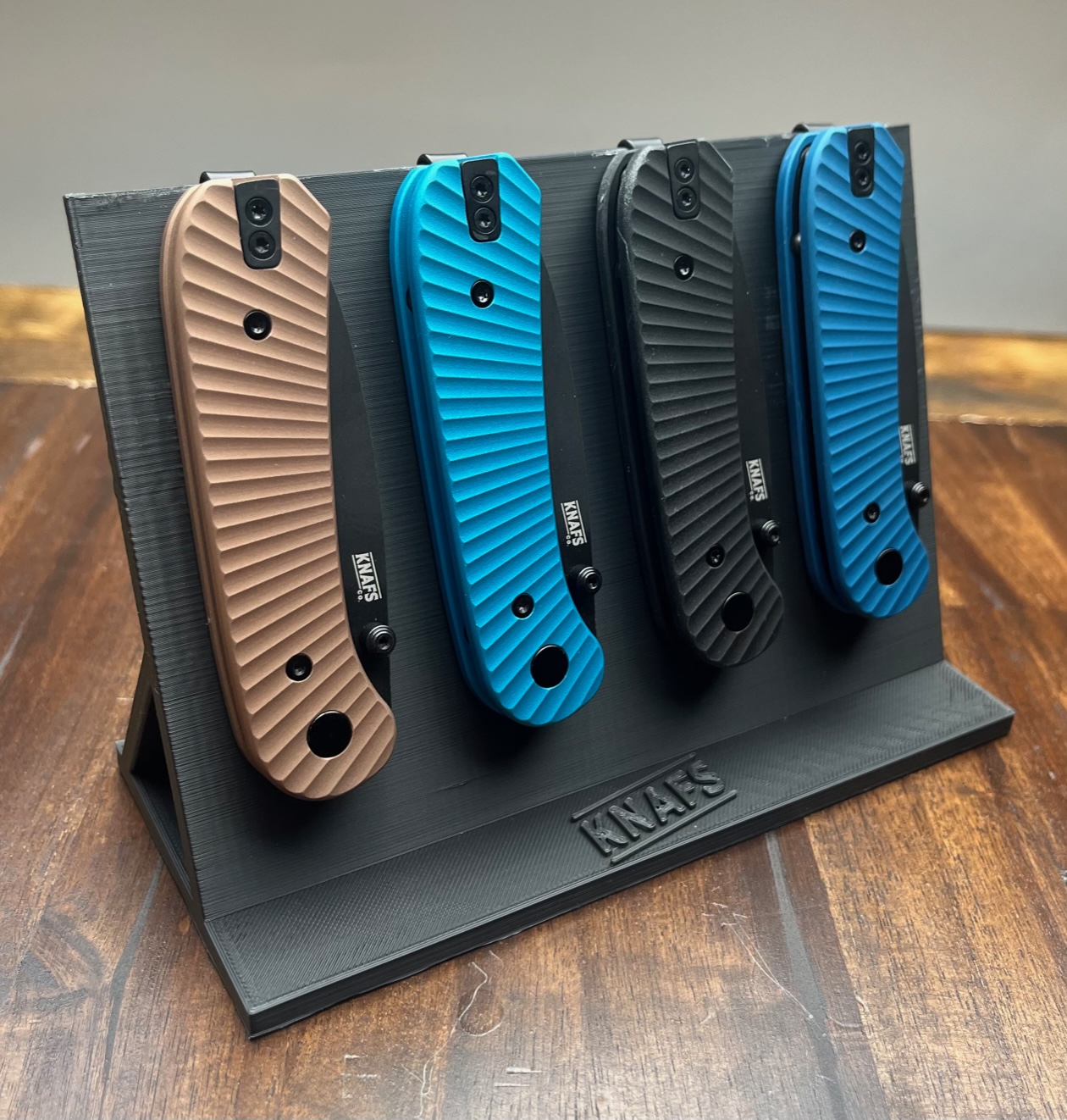Pocket Knife Display