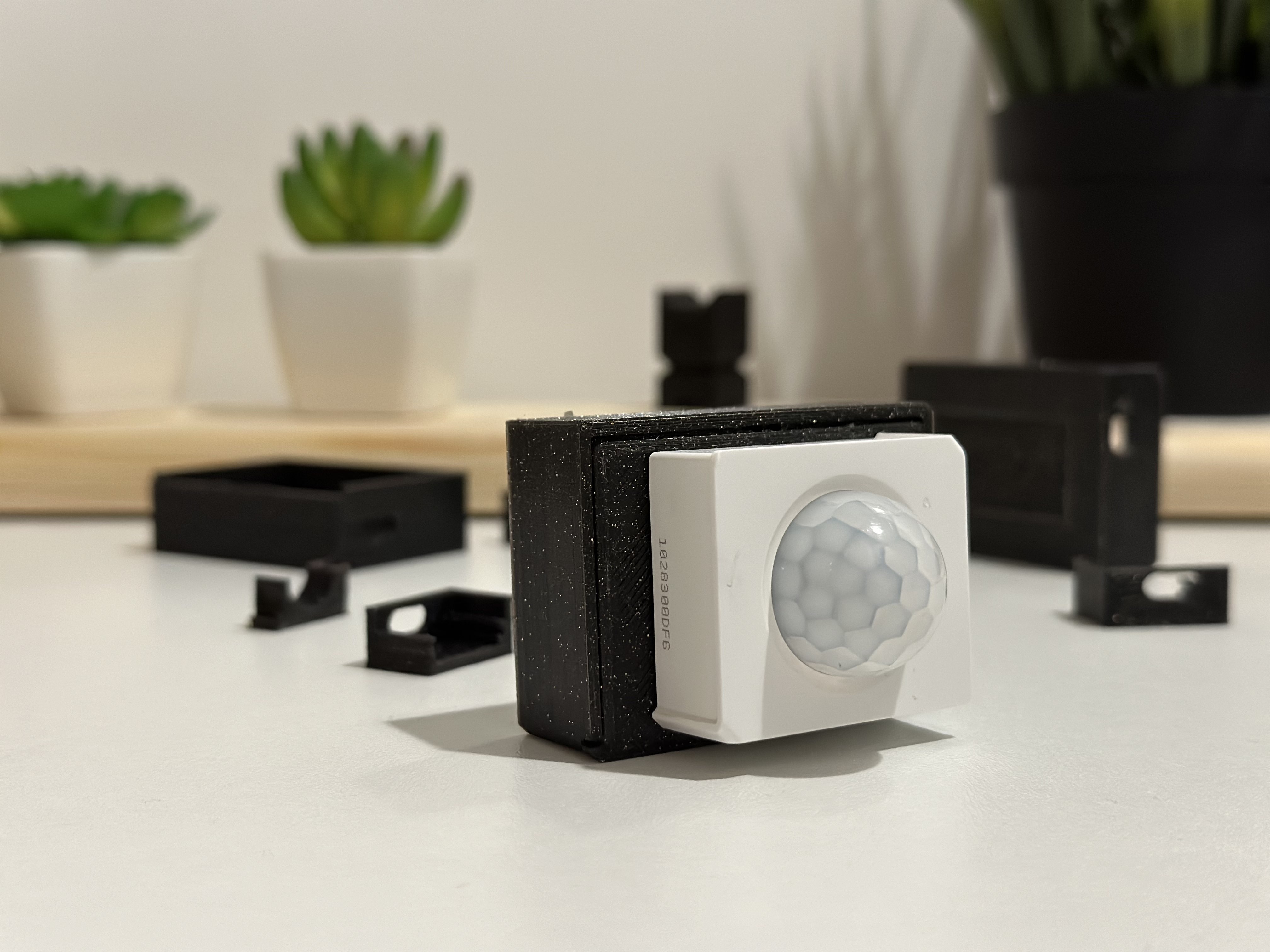 Sonoff Motion Sensor Battery Box for Lithium battery. by Sokin