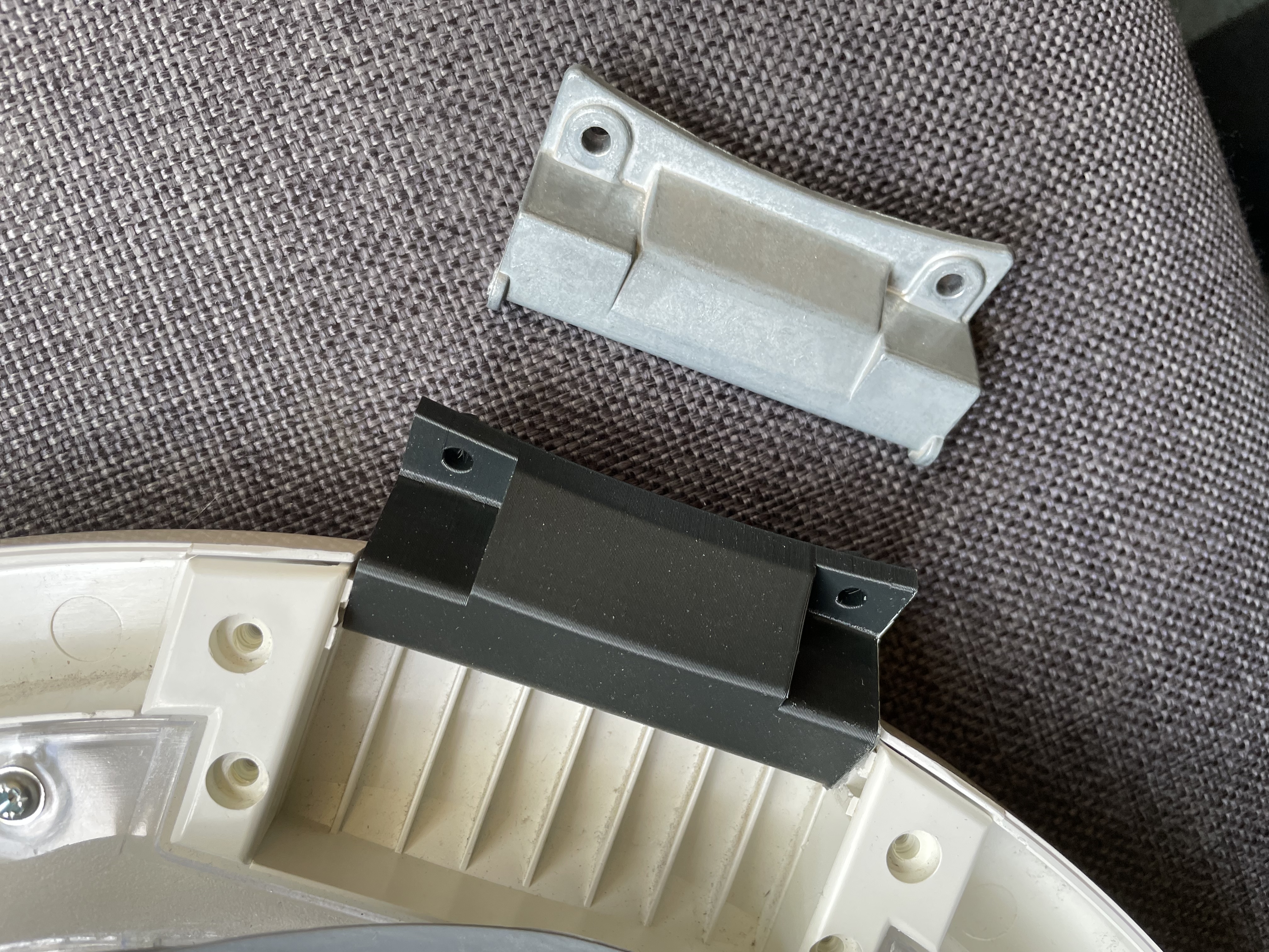 KLEENMAID Heavy Duty Dryer - hinge replacement