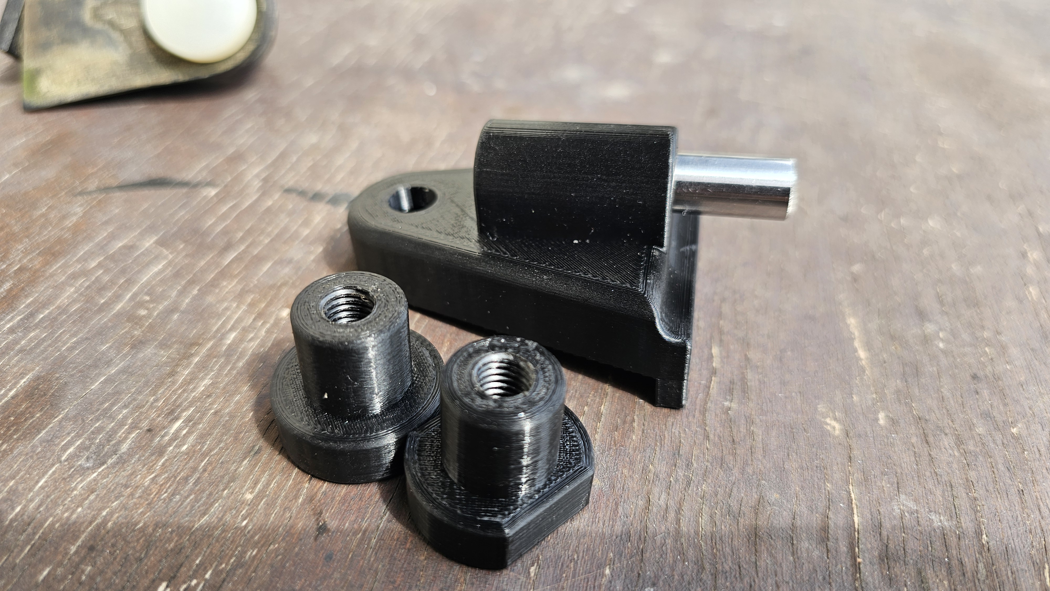 Mecalac / Liebherr Excavator Window Holder – Reinforced (PETG, Steel Rod 10 mm)