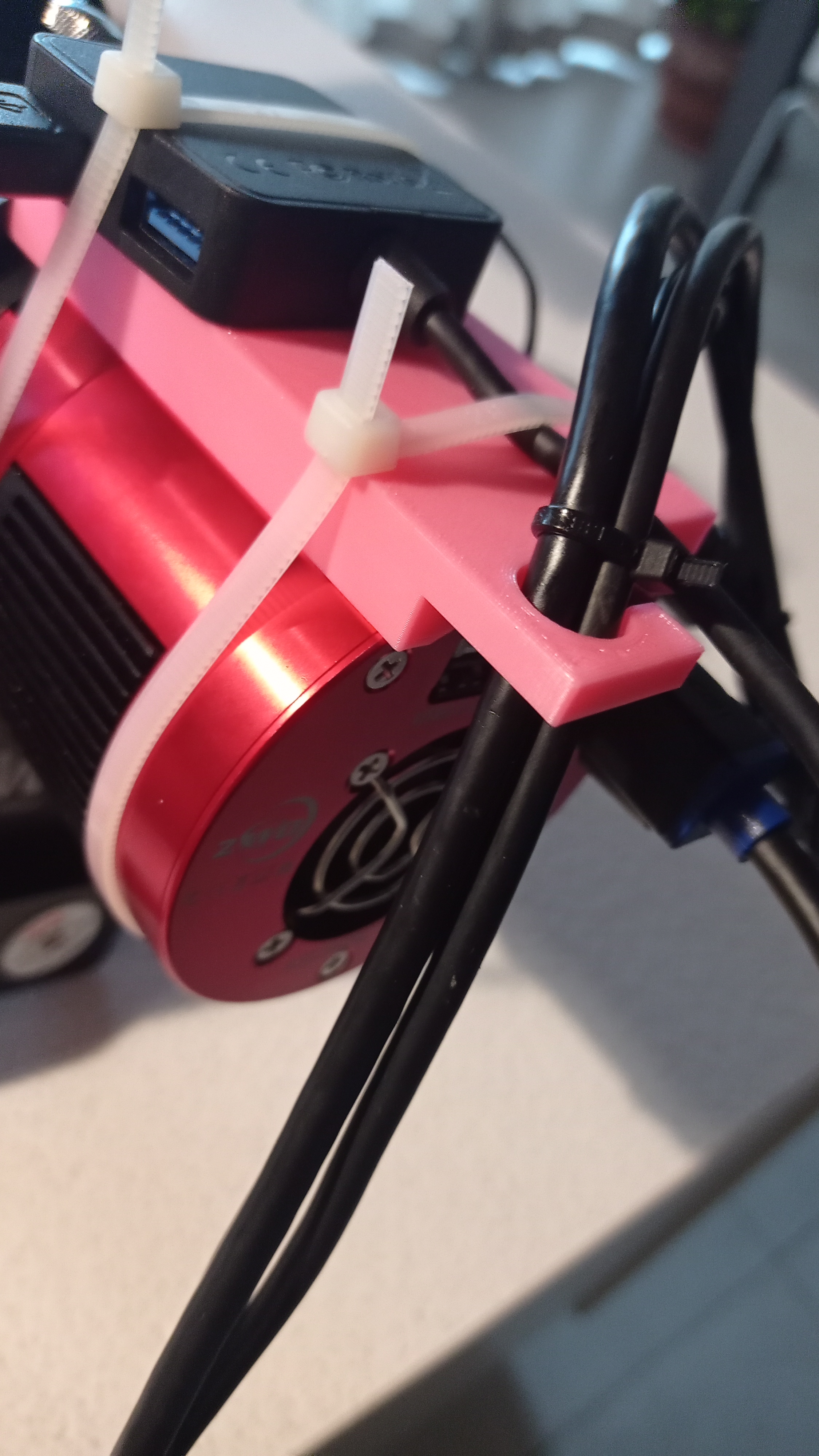 ZWO ASI Camera support adapter for USB Hub