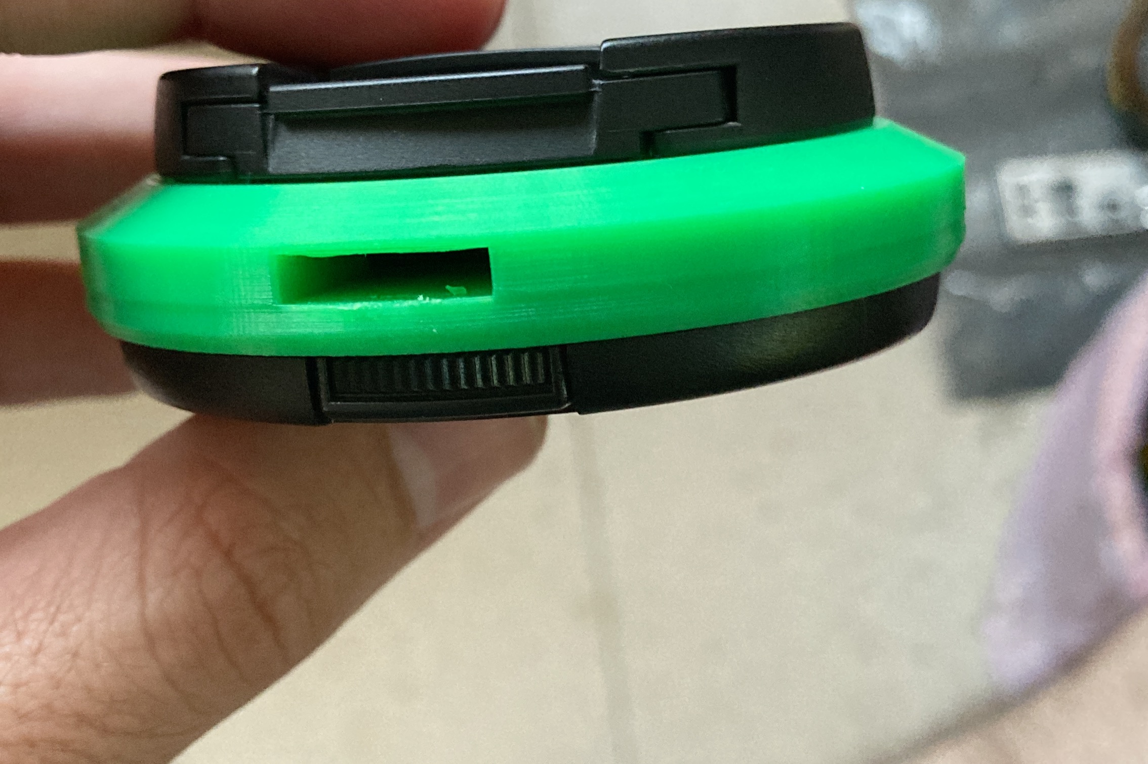 Dual lens cap holder. (58 and 67 mm caps) by Download free STL