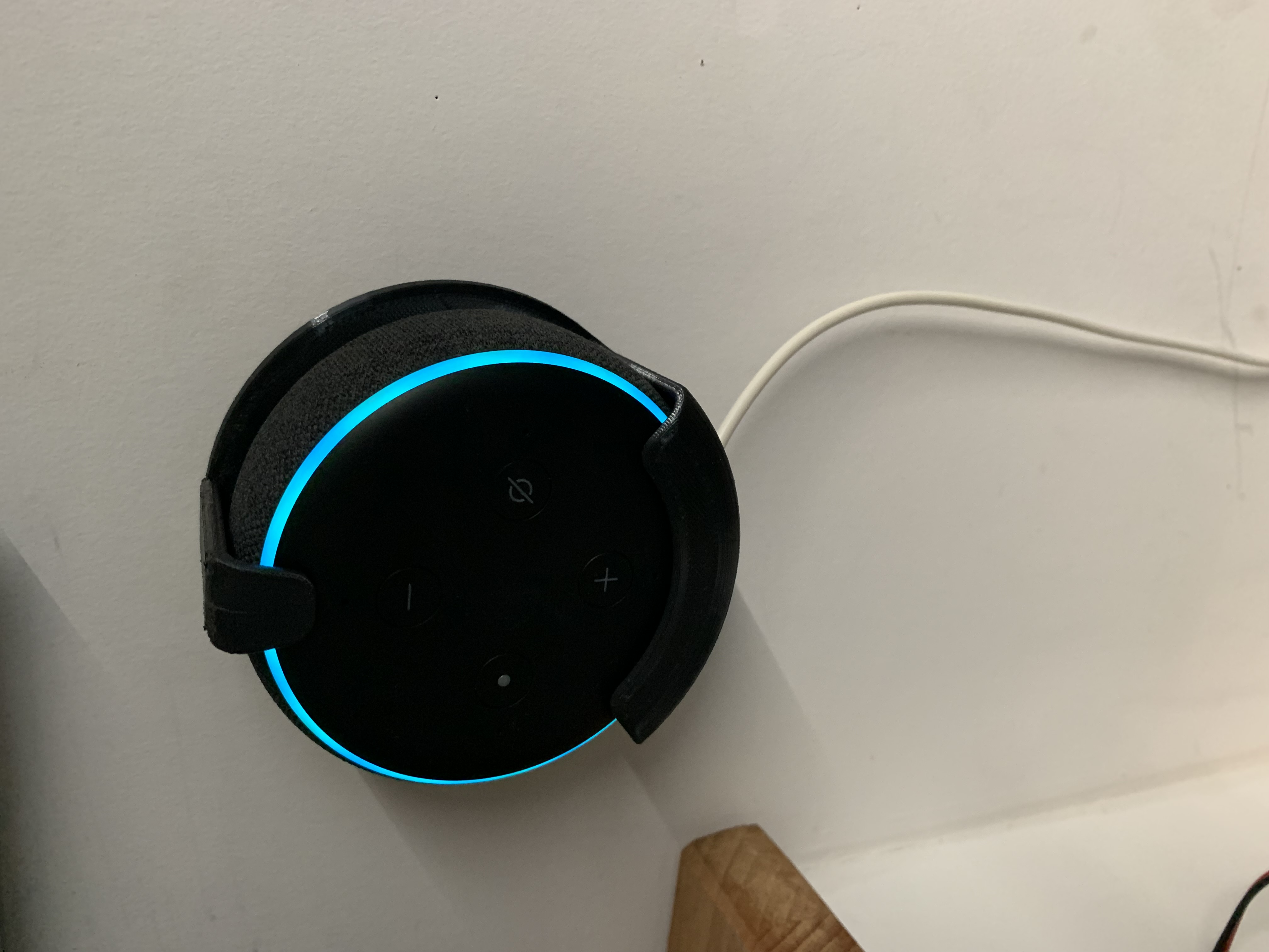 Wall mount base for Echo Dot by Paul Alex PAX, Download free STL model