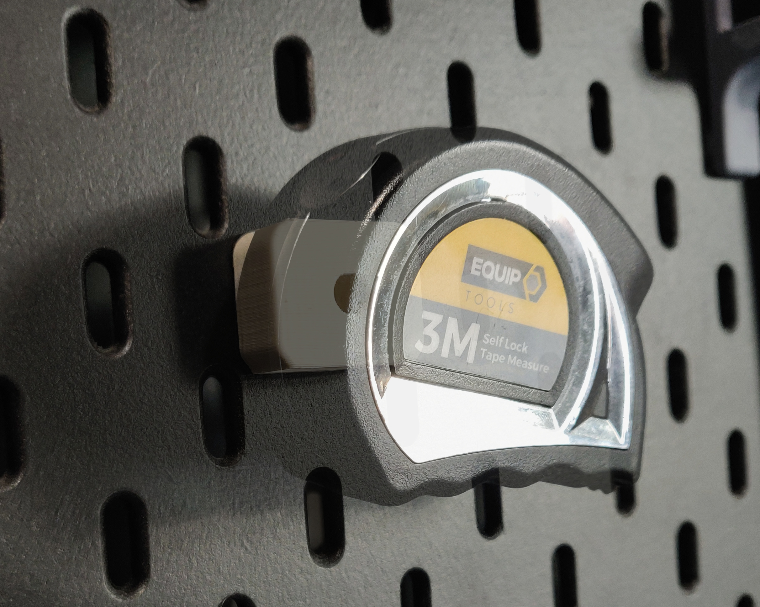 Skadis T-Nut Tape Measure Belt Clip