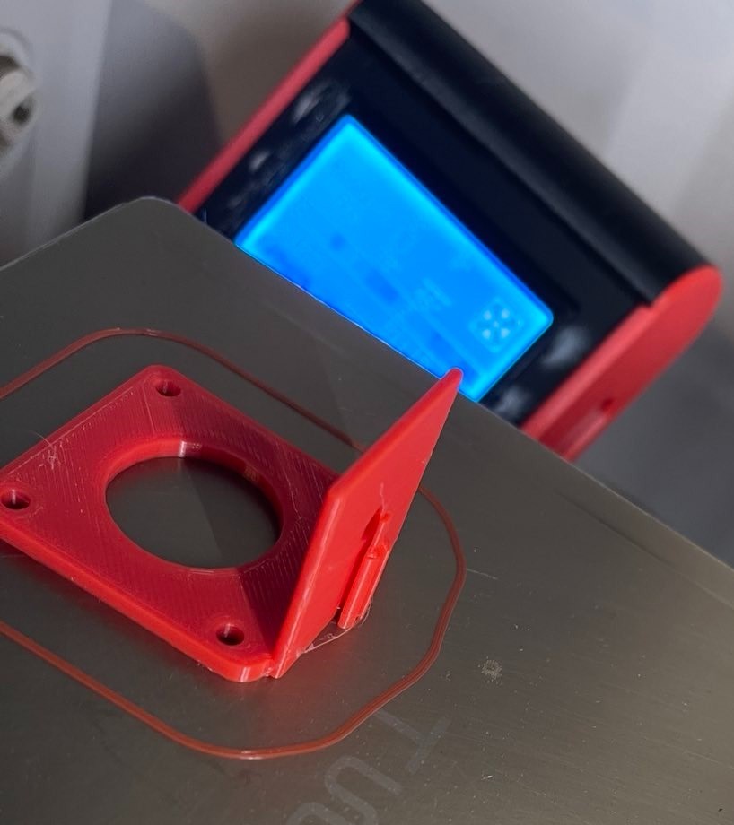 Extruder Bracket Rework by skino Download free STL model