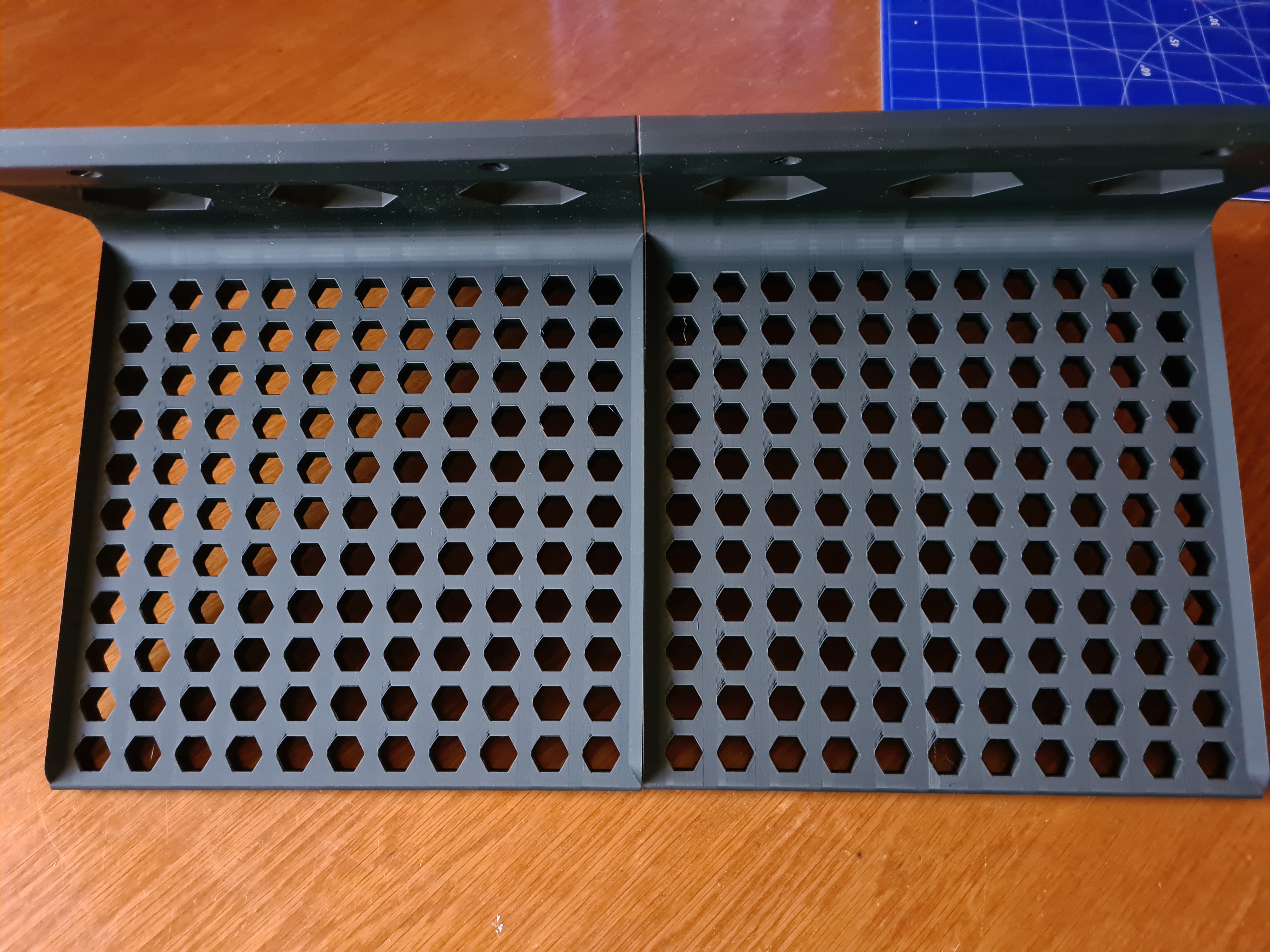 Miniatura 11 do modelo 3D Wall Mounted Shoe Stacker