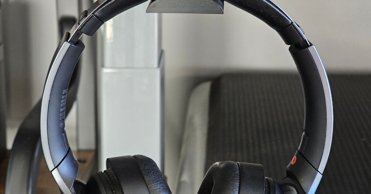 Uplift Desk Keypad Headphone Hook (flush keypad) by teknomar7