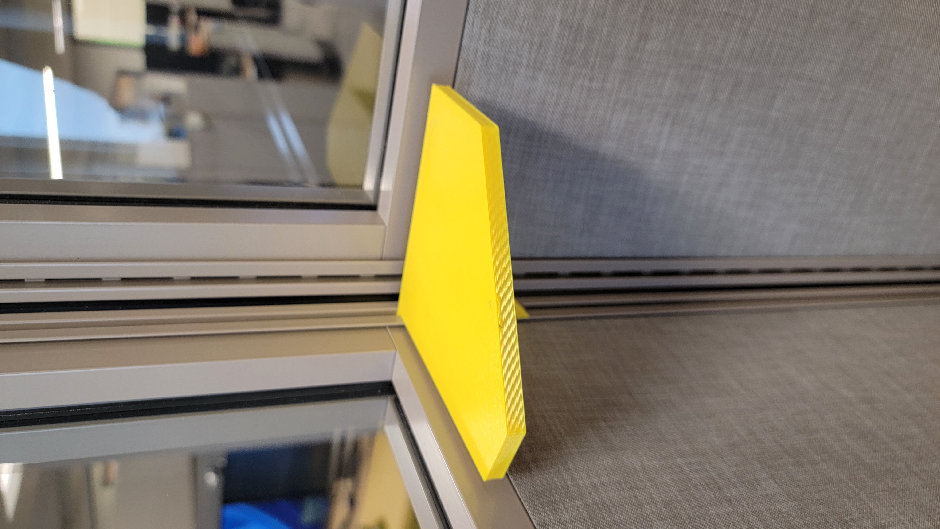 AIS Divi Cubicle Corner Shelf