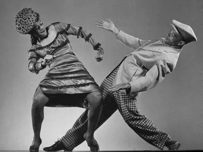 blues dancers